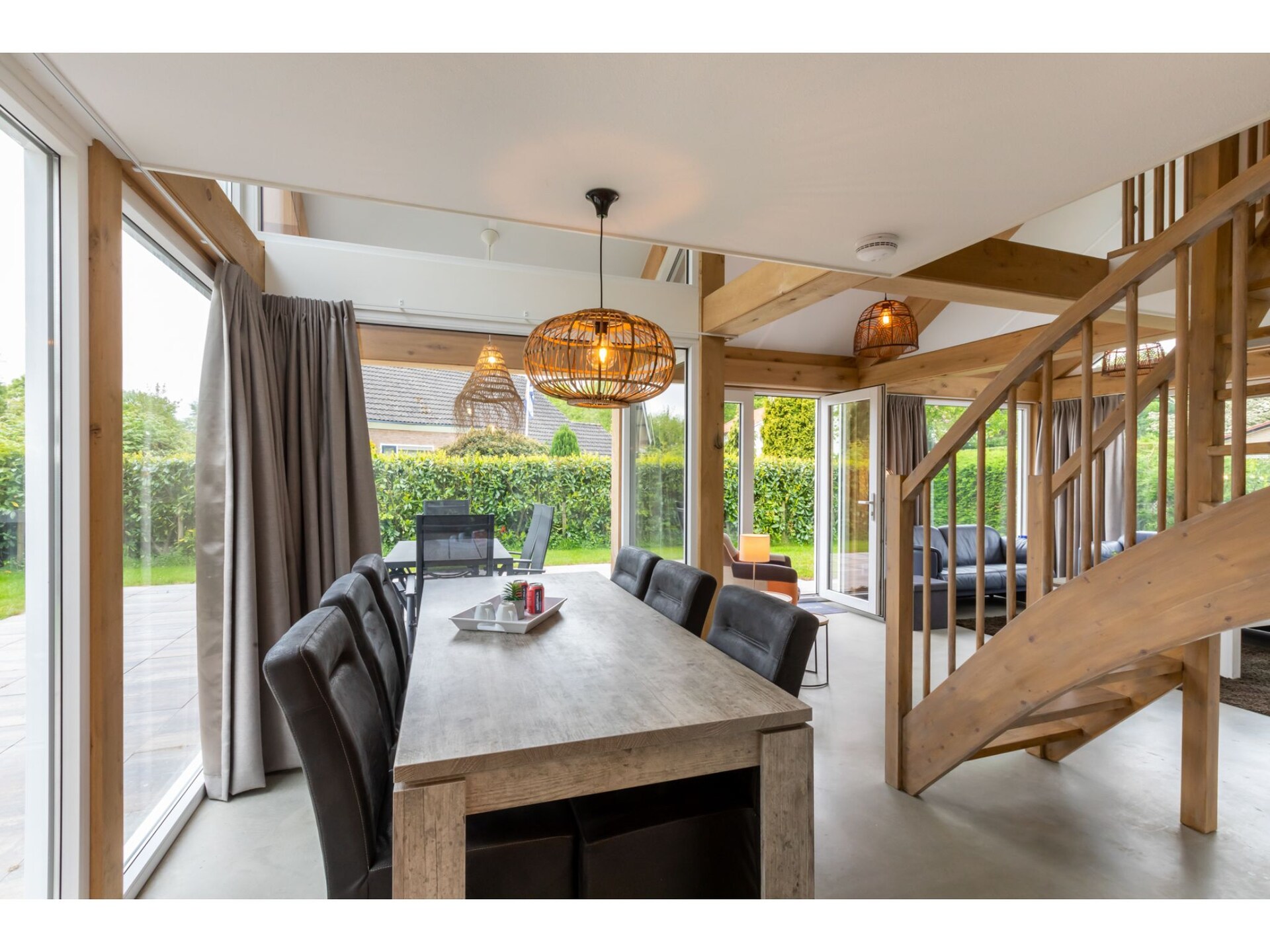 Licht vakantiehuis met besloten tuin op vakantiepark bij Burgh Haamstede - foto 3