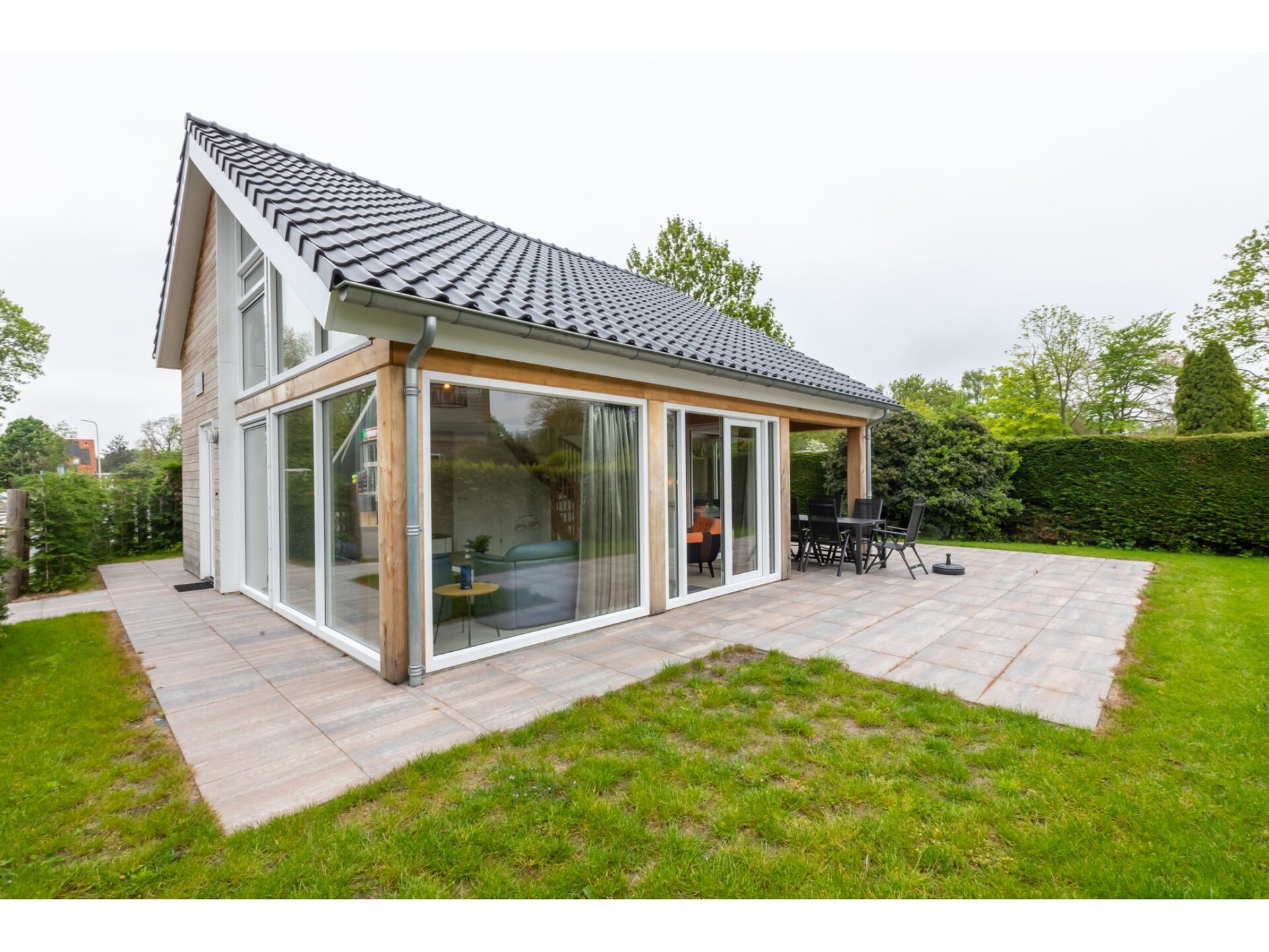 Licht vakantiehuis met besloten tuin op vakantiepark bij Burgh Haamstede - foto 28