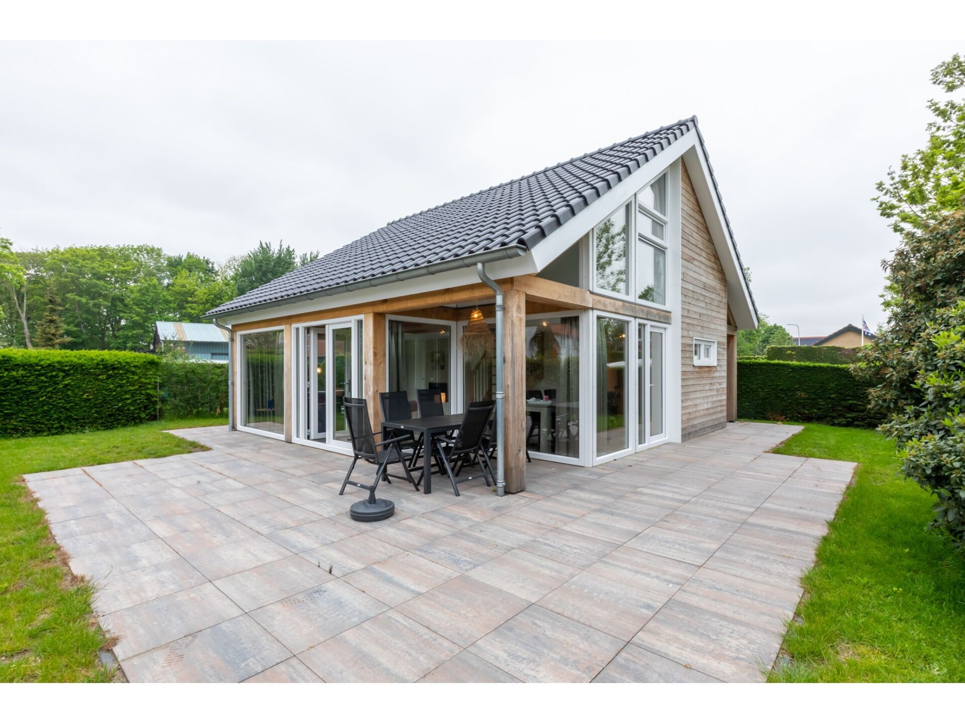 Licht vakantiehuis met besloten tuin op vakantiepark bij Burgh Haamstede - foto 25