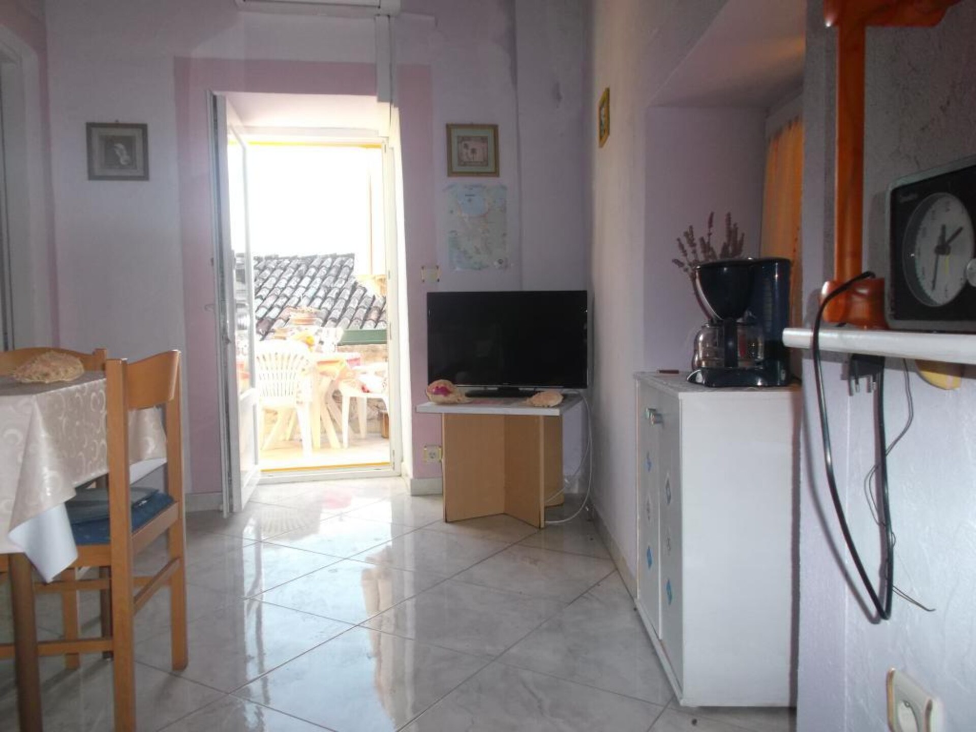 Op 500 m van het strand: Comfortabel appartement op Murter - foto 20