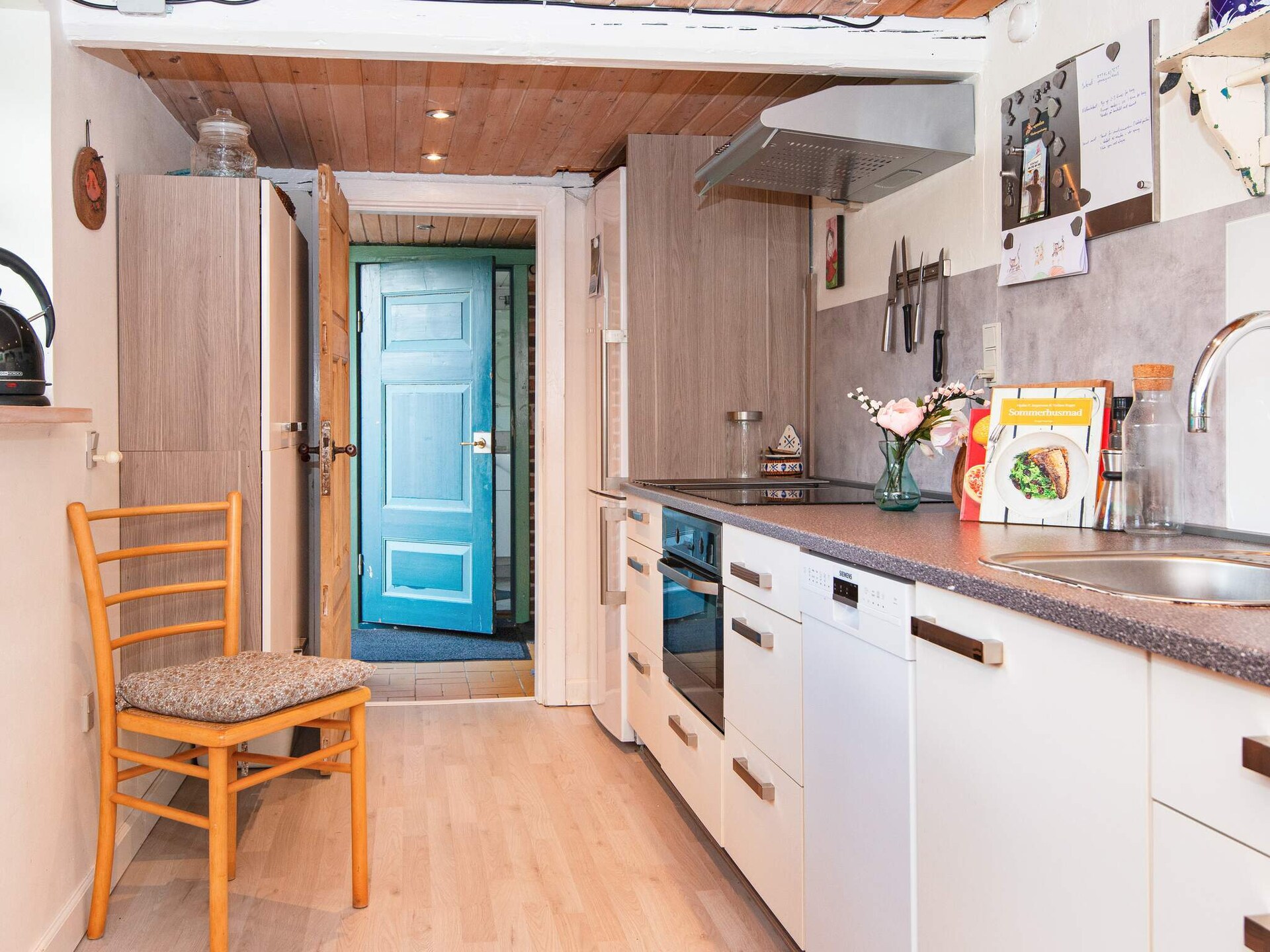 Sfeervol gerenoveerd vakantiehuis met houten hottub in Ørsted - foto 23