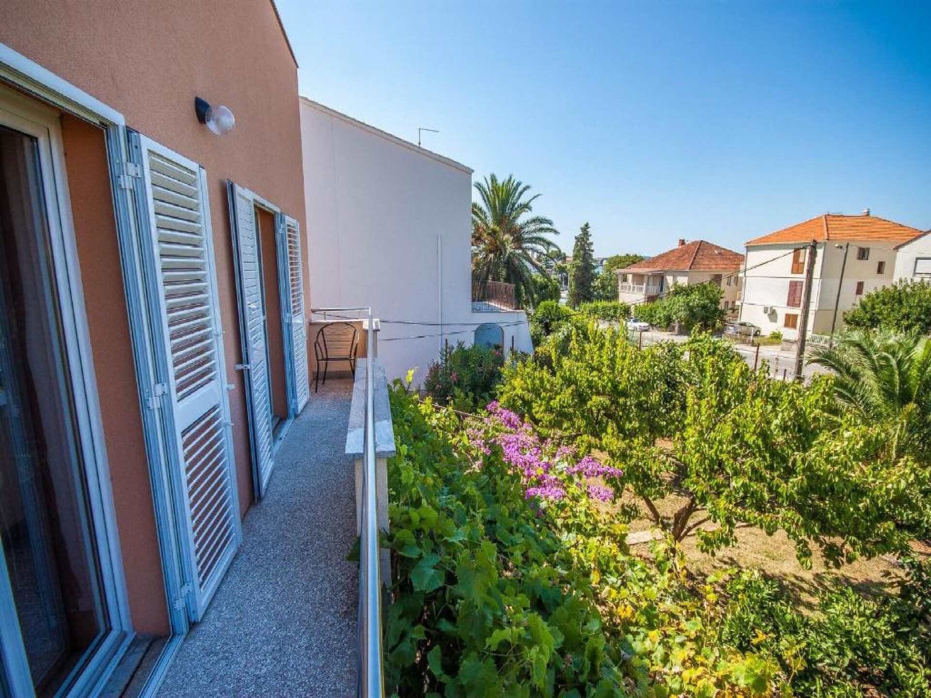 Comfortabel appartement voor 4 met overdekt terras, vlakbij strand Zadar - foto 17