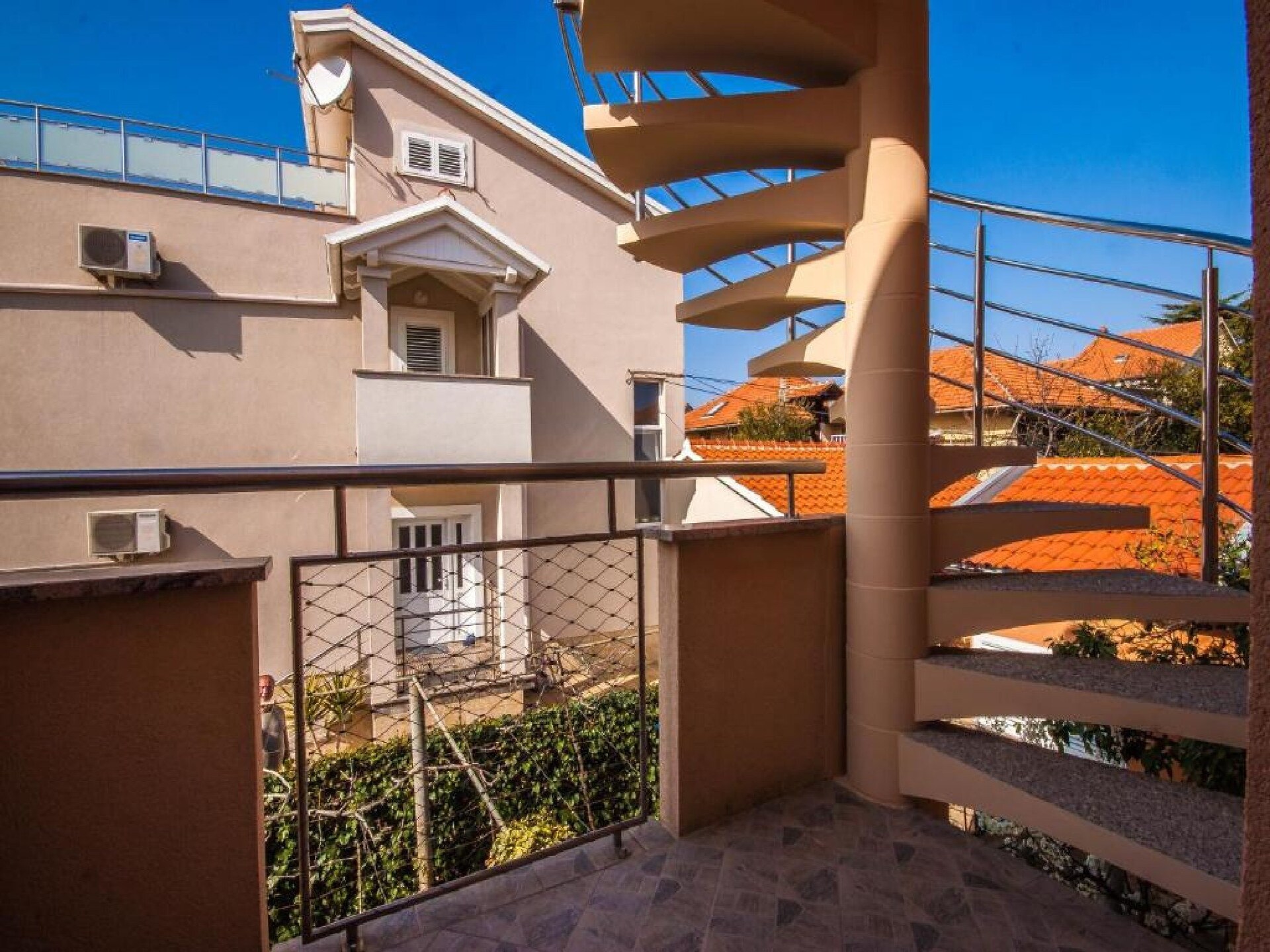 Comfortabel appartement voor 4 met overdekt terras, vlakbij strand Zadar - foto 24