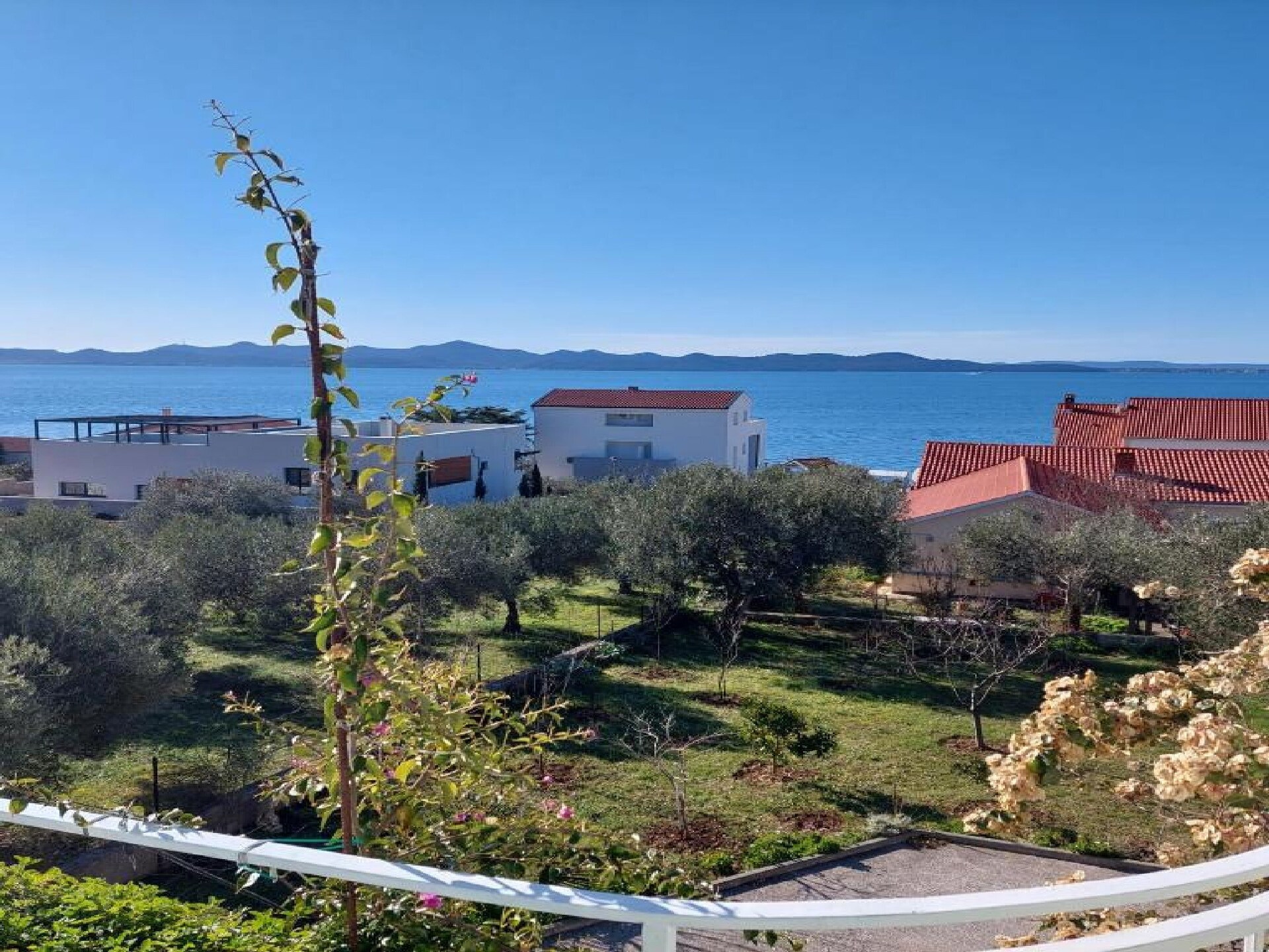 Zonovergoten Appartement met Terras en Zeezicht in Kožino, vlakbij Zadar - foto 32