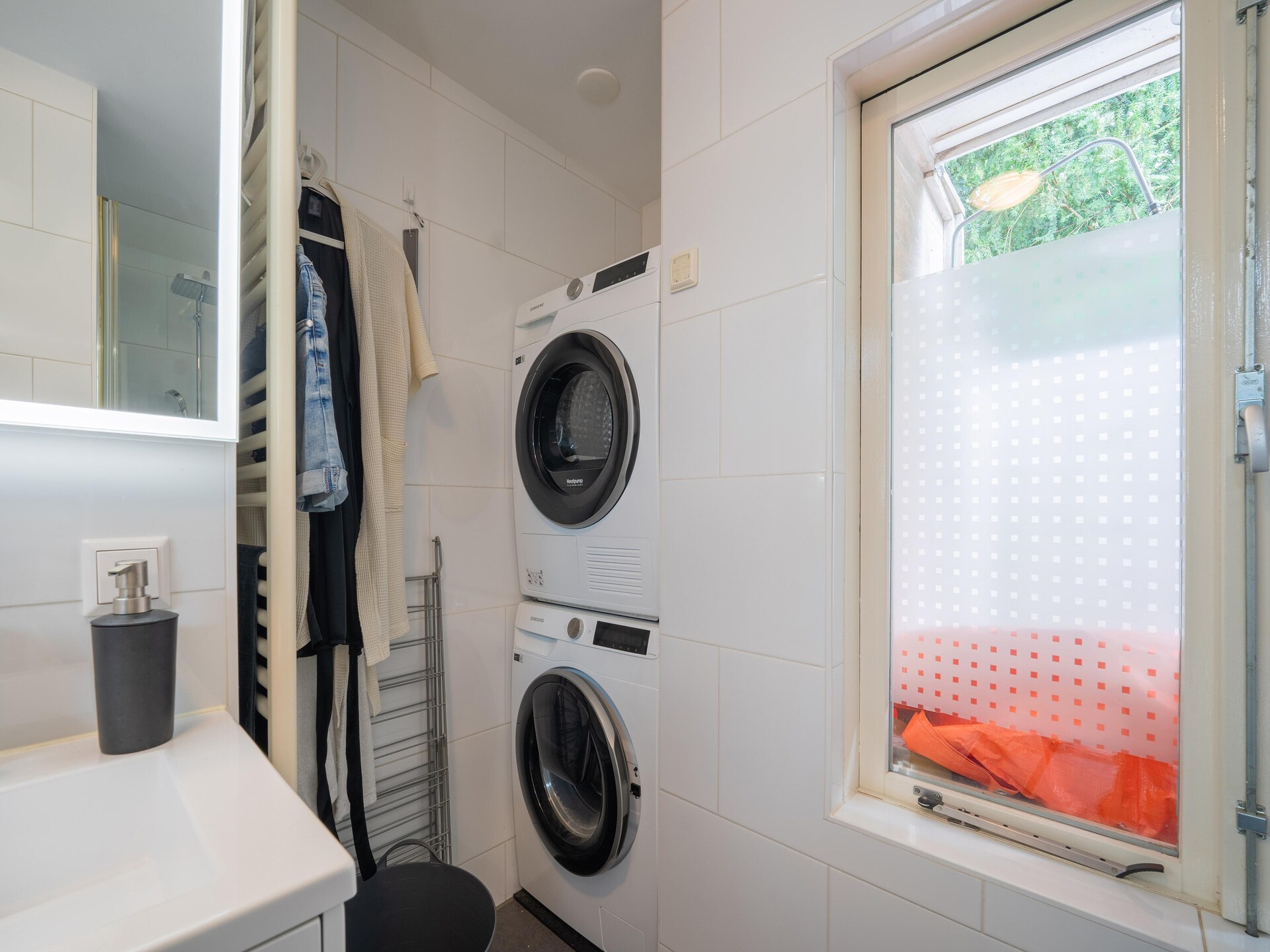 Luxe wellnessvakantiehuis met sauna in bosrijk Bergen - foto 23
