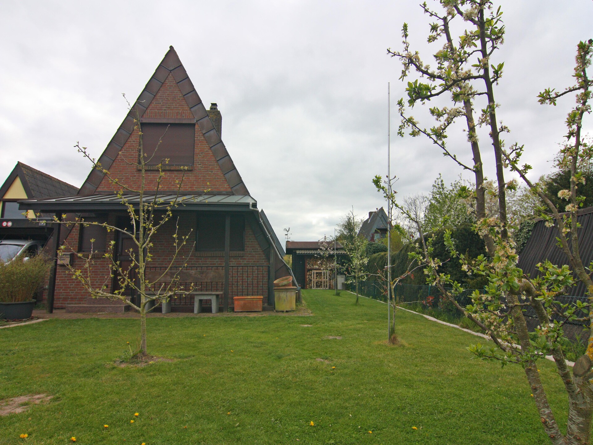 Nurdachhaus Krusendorf: Gezellig vakantiehuis met open haard, 150m van zee - foto 27