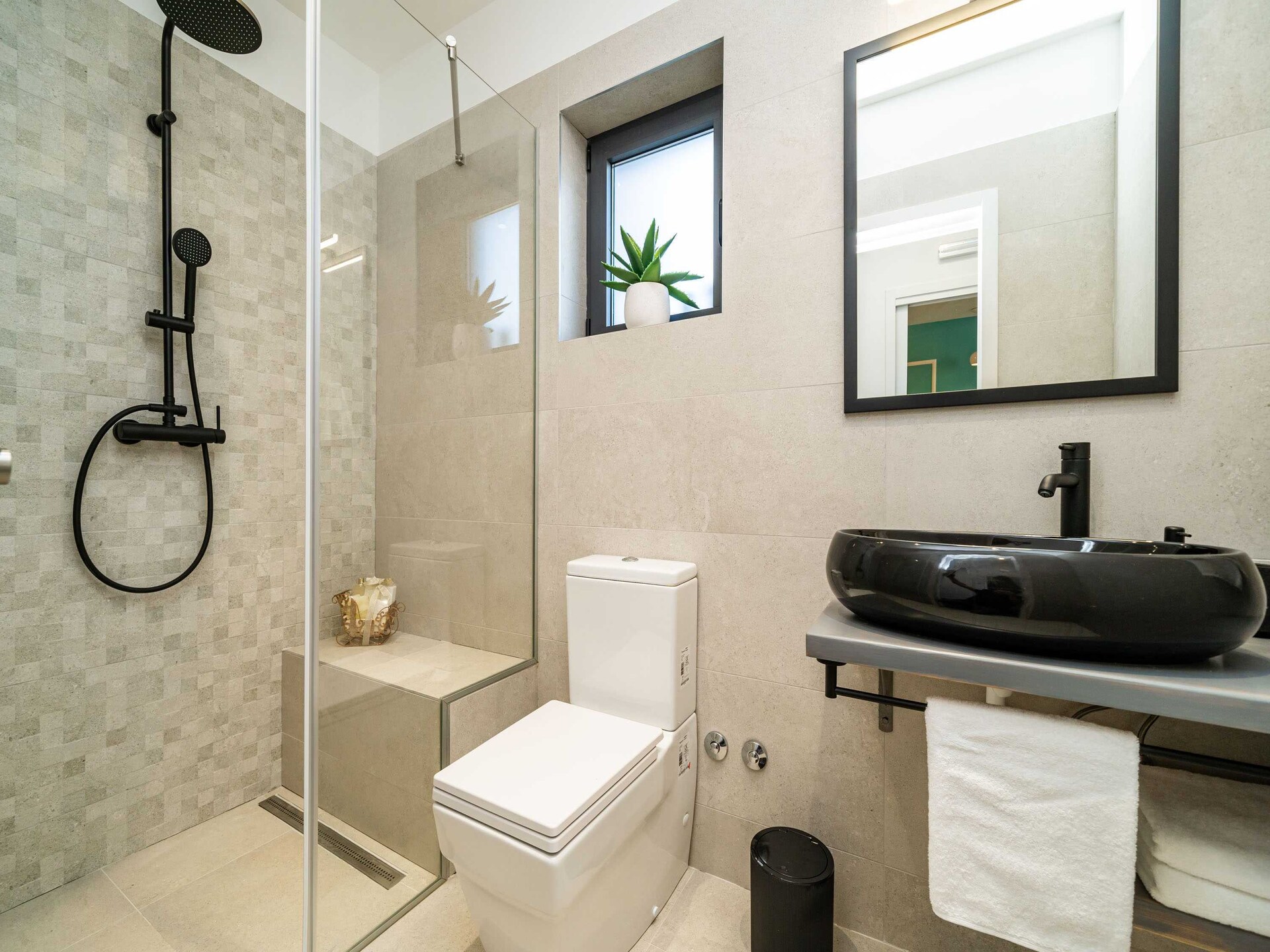 Rustiek appartement met gedeeld zwembad en bergzicht nabij Dubrovnik - foto 11