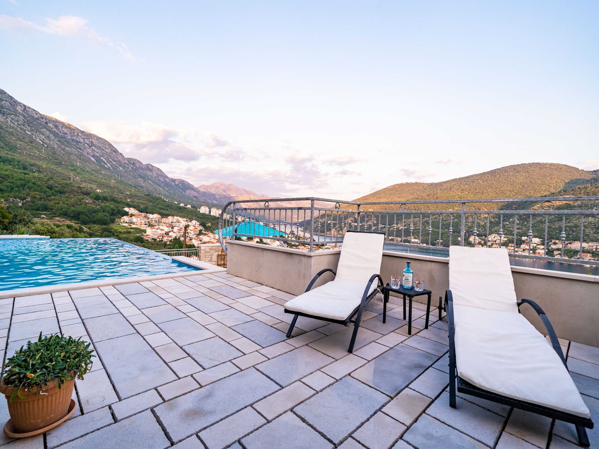 Rustiek appartement met gedeeld zwembad en bergzicht nabij Dubrovnik - foto 39