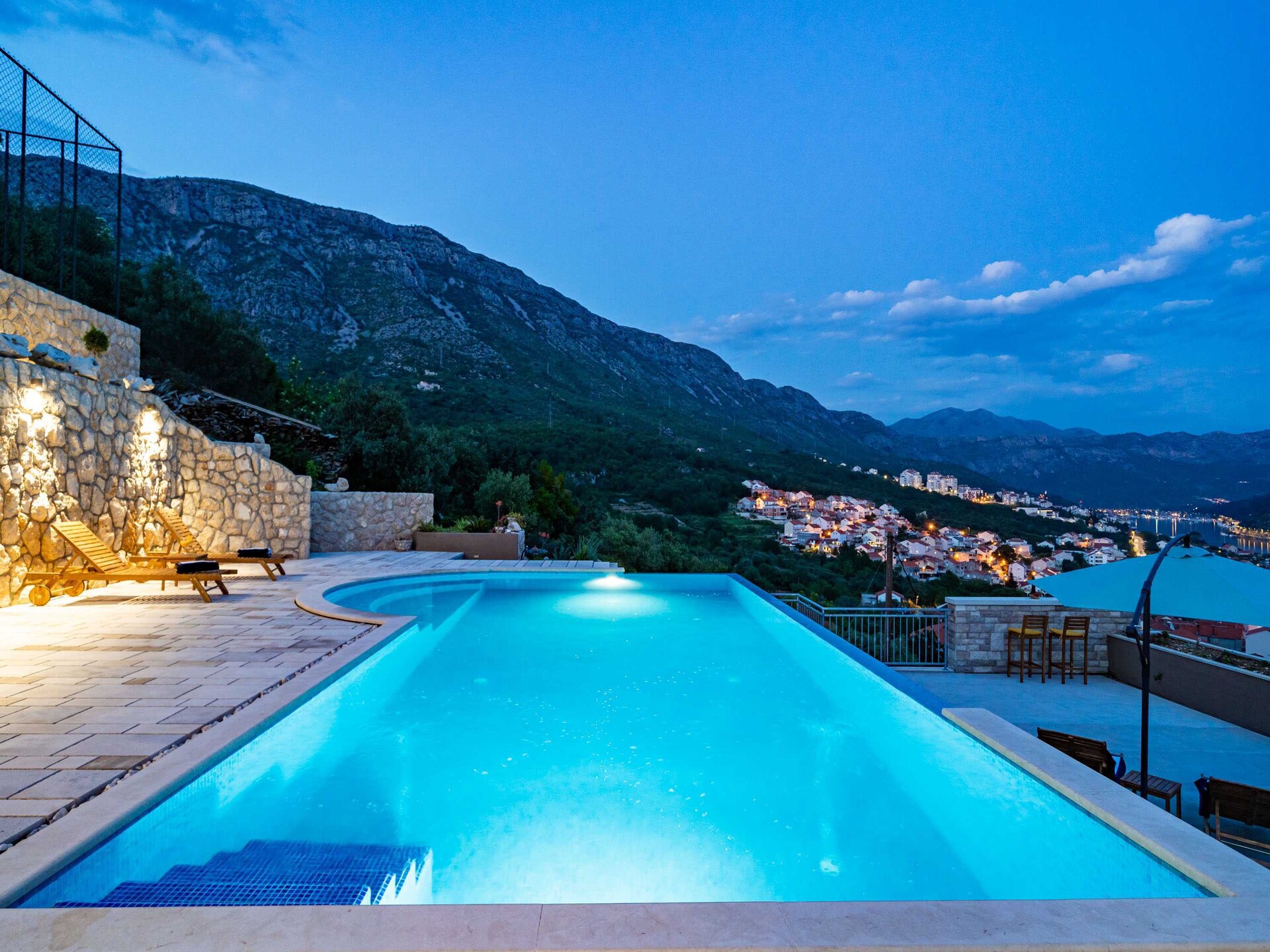 Rustiek appartement met gedeeld zwembad en bergzicht nabij Dubrovnik - foto 29