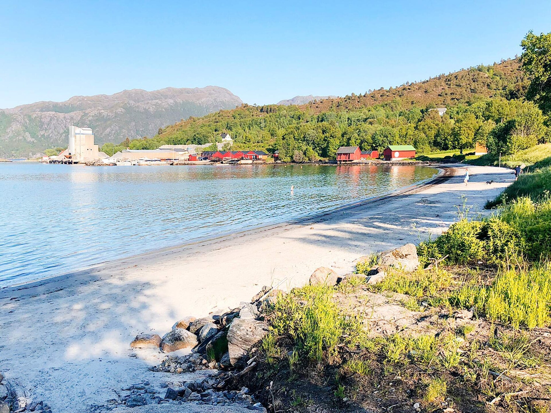 Op 500 m van de piste: sfeervol vakantiehuis in Averøy - foto 11