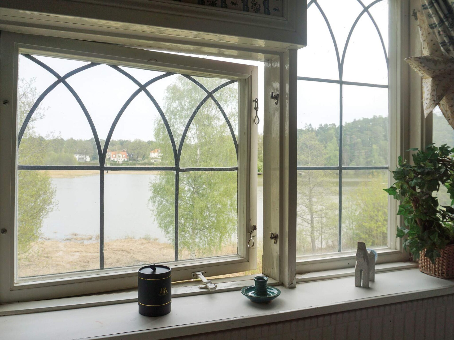Exclusieve villa uit 1900 met uitzicht op het meer Ösbysjön in Djursholm - foto 31