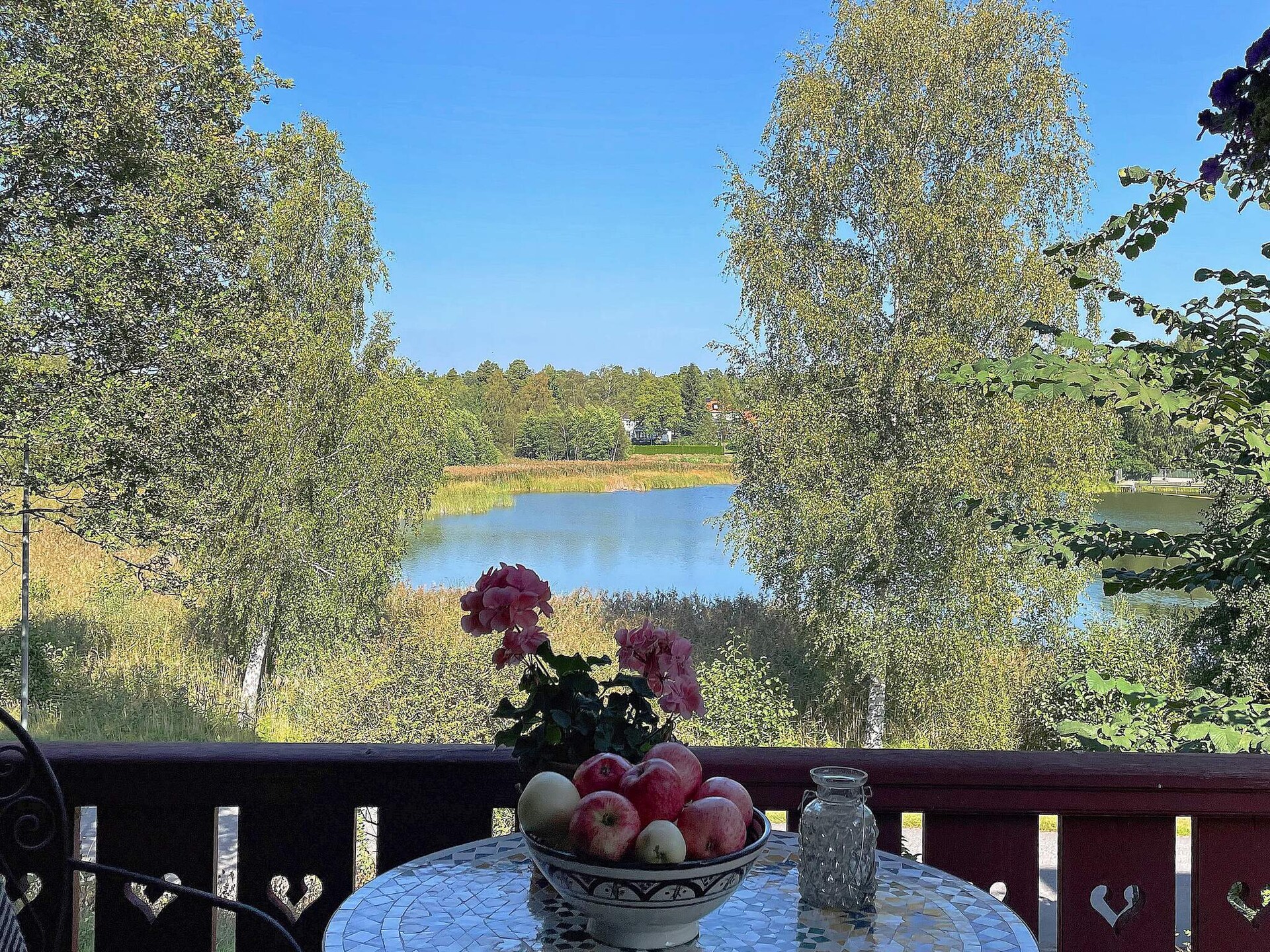 Exclusieve villa uit 1900 met uitzicht op het meer Ösbysjön in Djursholm - foto 13