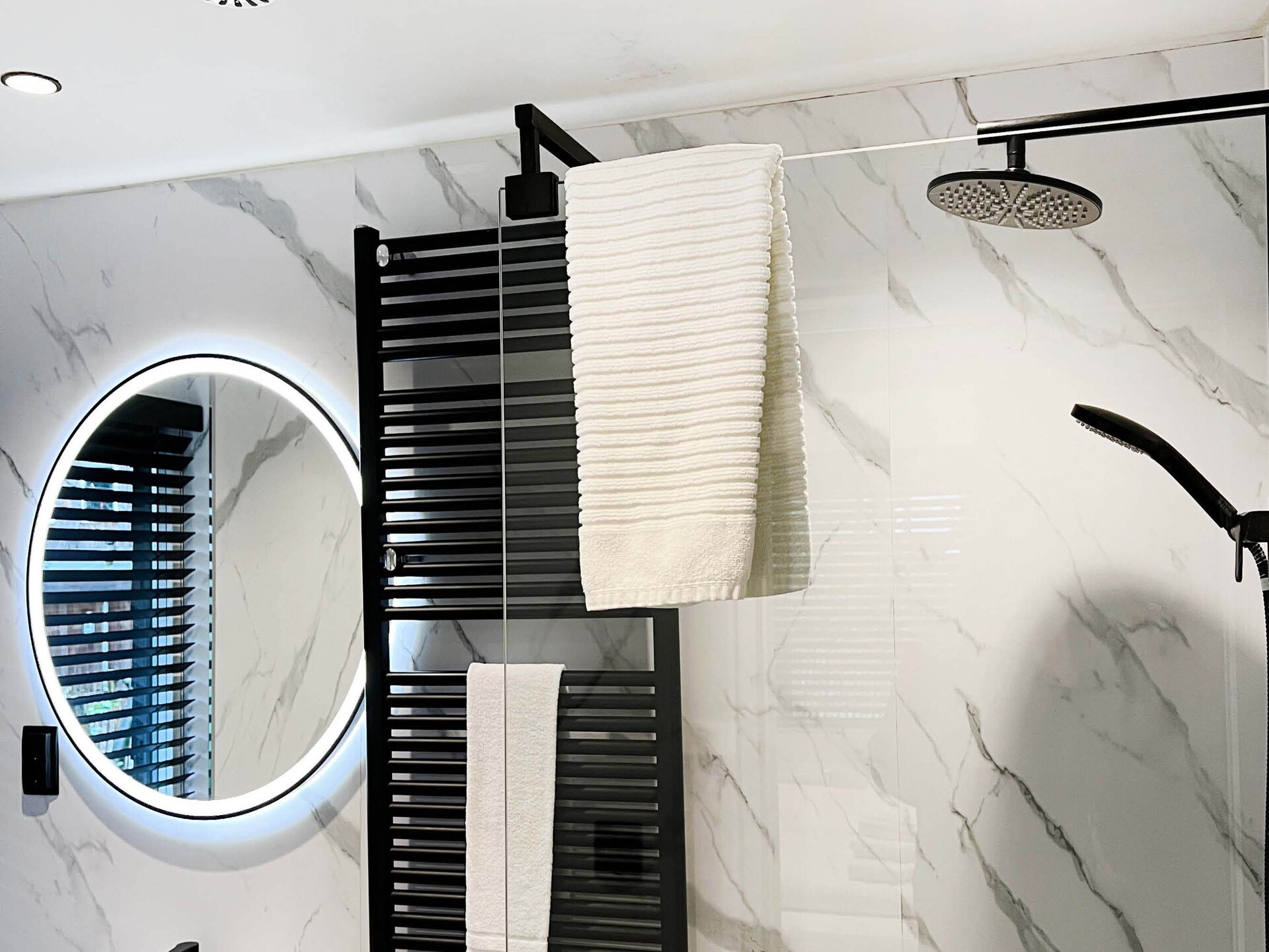 Wellness vakantiehuis Rheezerveen: sauna, bubbelbad en open haard - foto 13