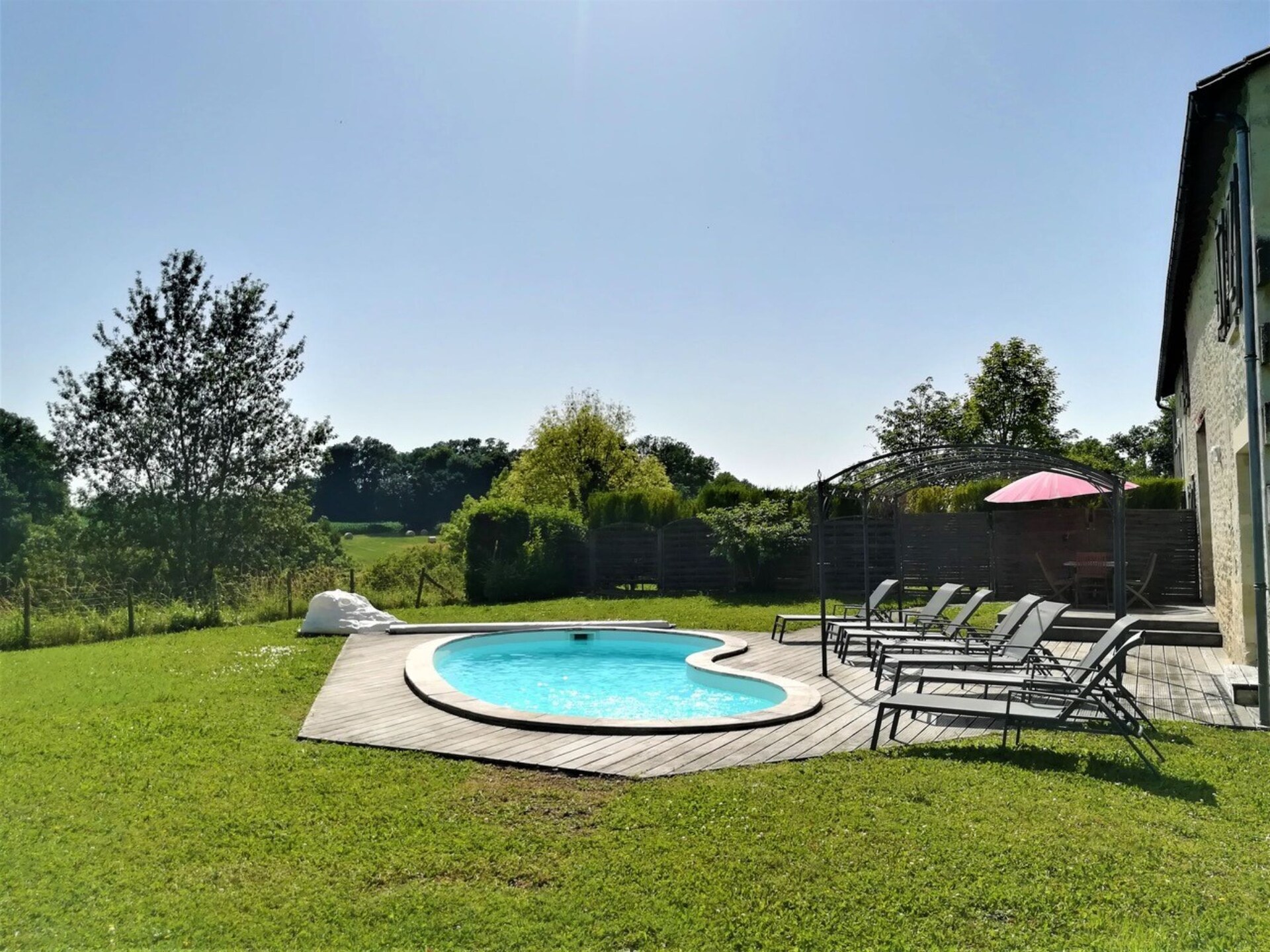 Vrijstaande villa met privézwembad op vakantiepark in Chalais - foto 13
