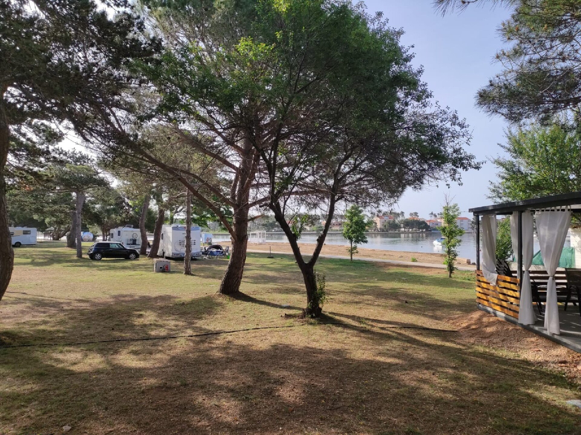 Stacaravan aan zee in Privlaka met terras, BBQ en wifi - foto 38