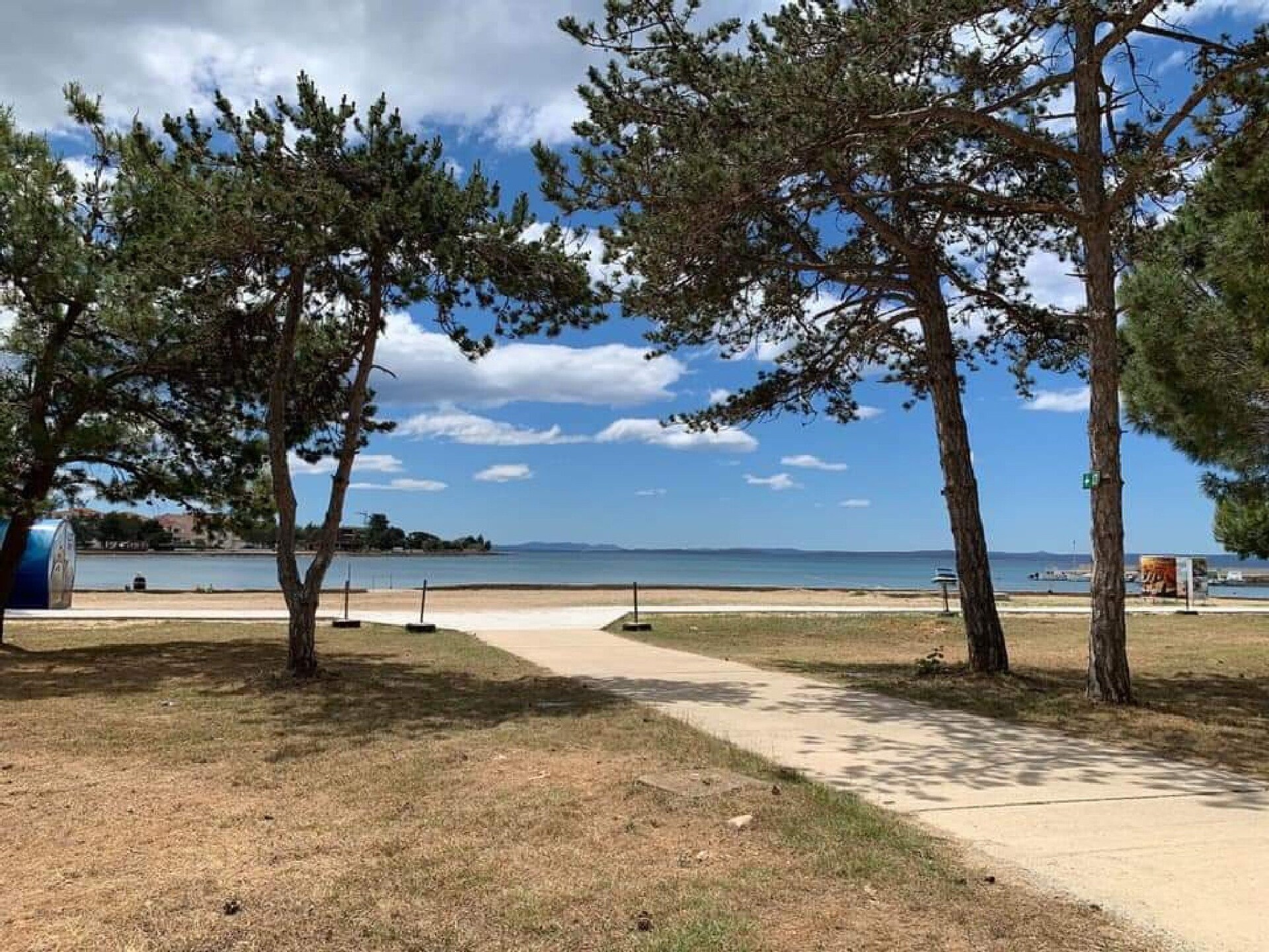 Stacaravan aan zee in Privlaka met terras, BBQ en wifi - foto 17