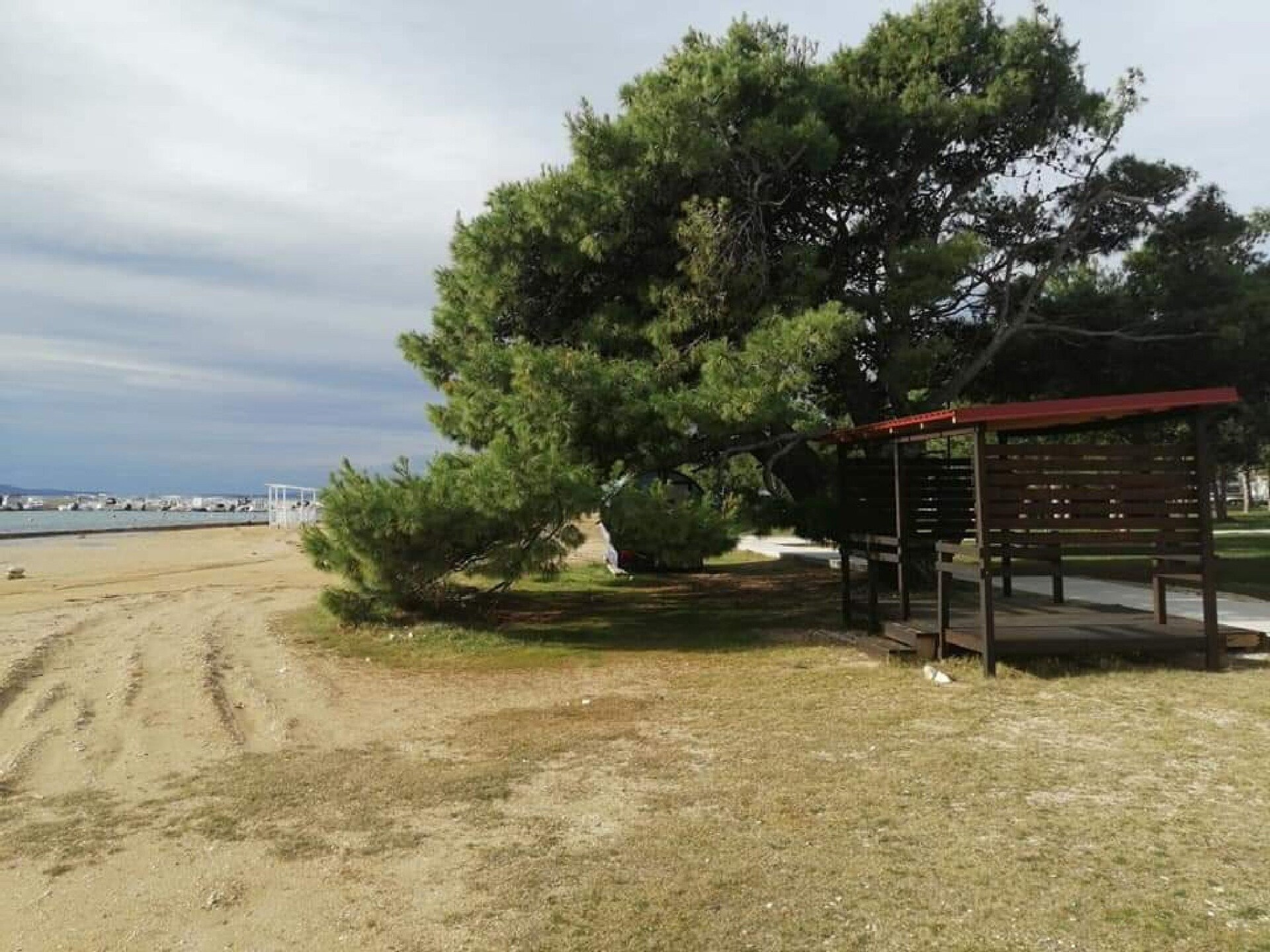 Stacaravan aan zee in Privlaka met terras, BBQ en wifi - foto 19