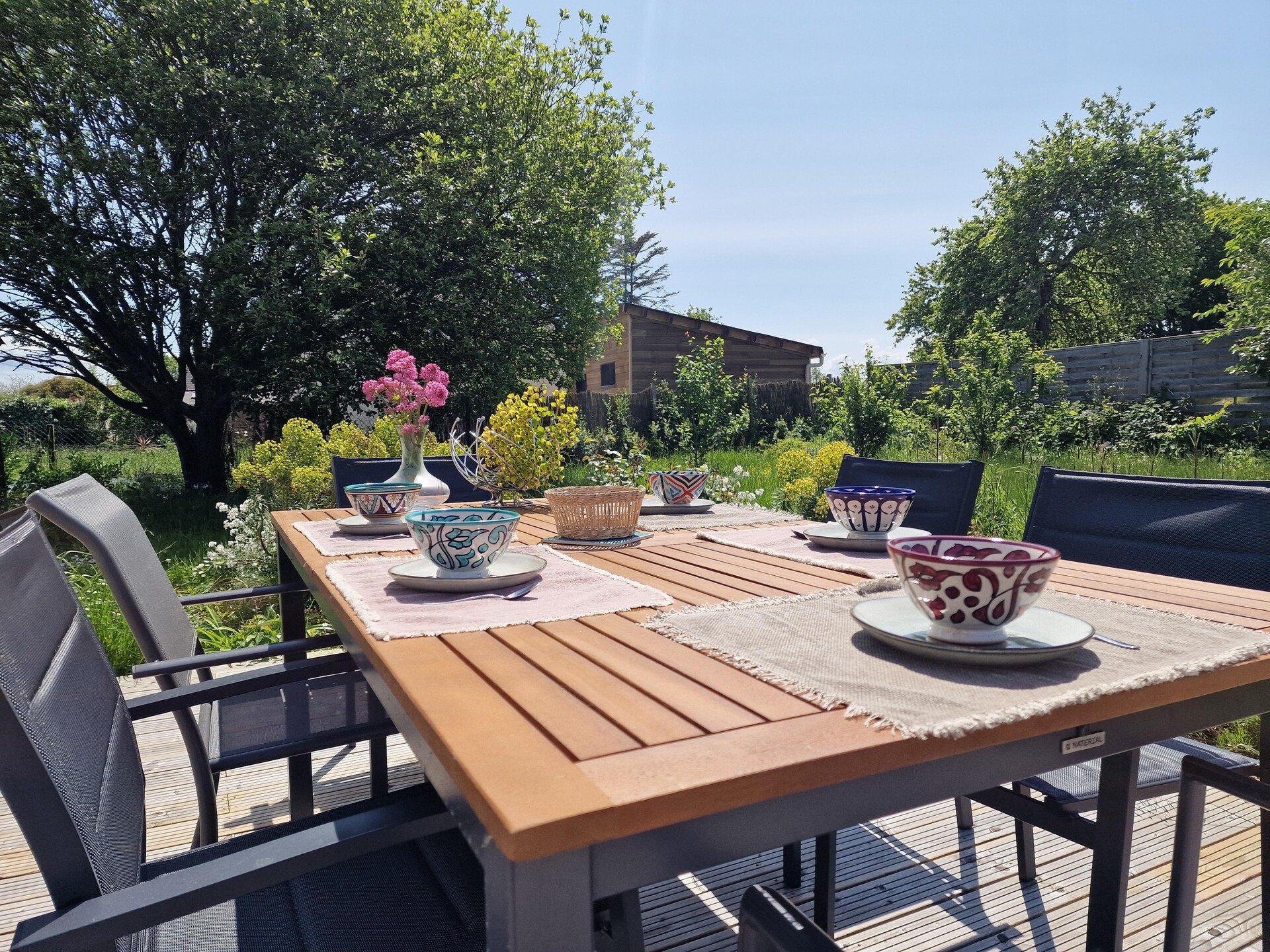 Licht vakantiehuis met omheinde tuin en terras, op 800m van het strand - foto 13
