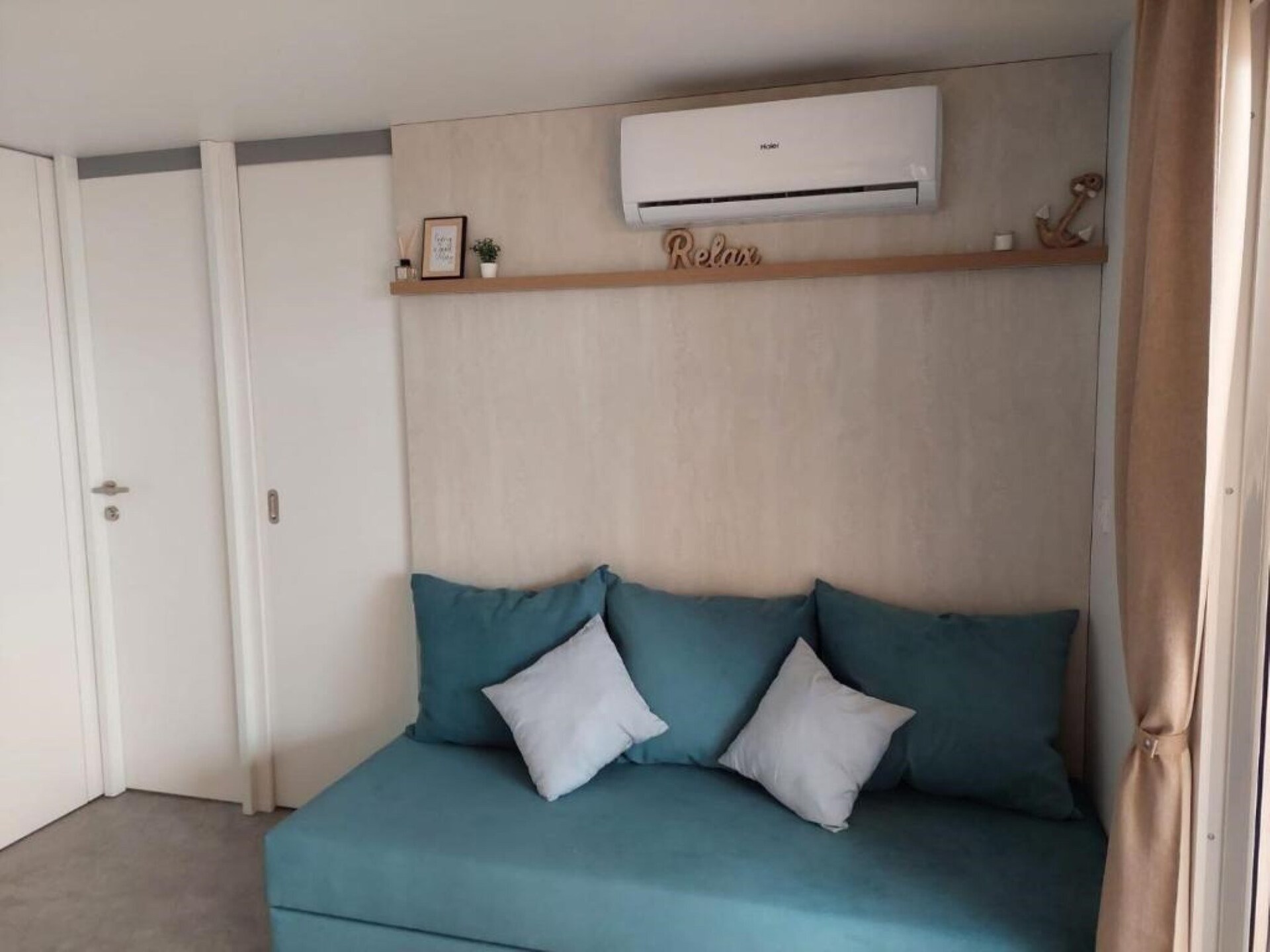 Stacaravan met hot tub en terras op 100 meter van het strand in Orebić - foto 2