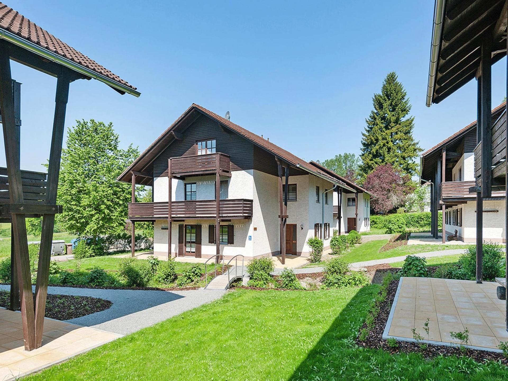 Op 300 m van het meer: sfeervol appartement in Neuschönau - foto 3