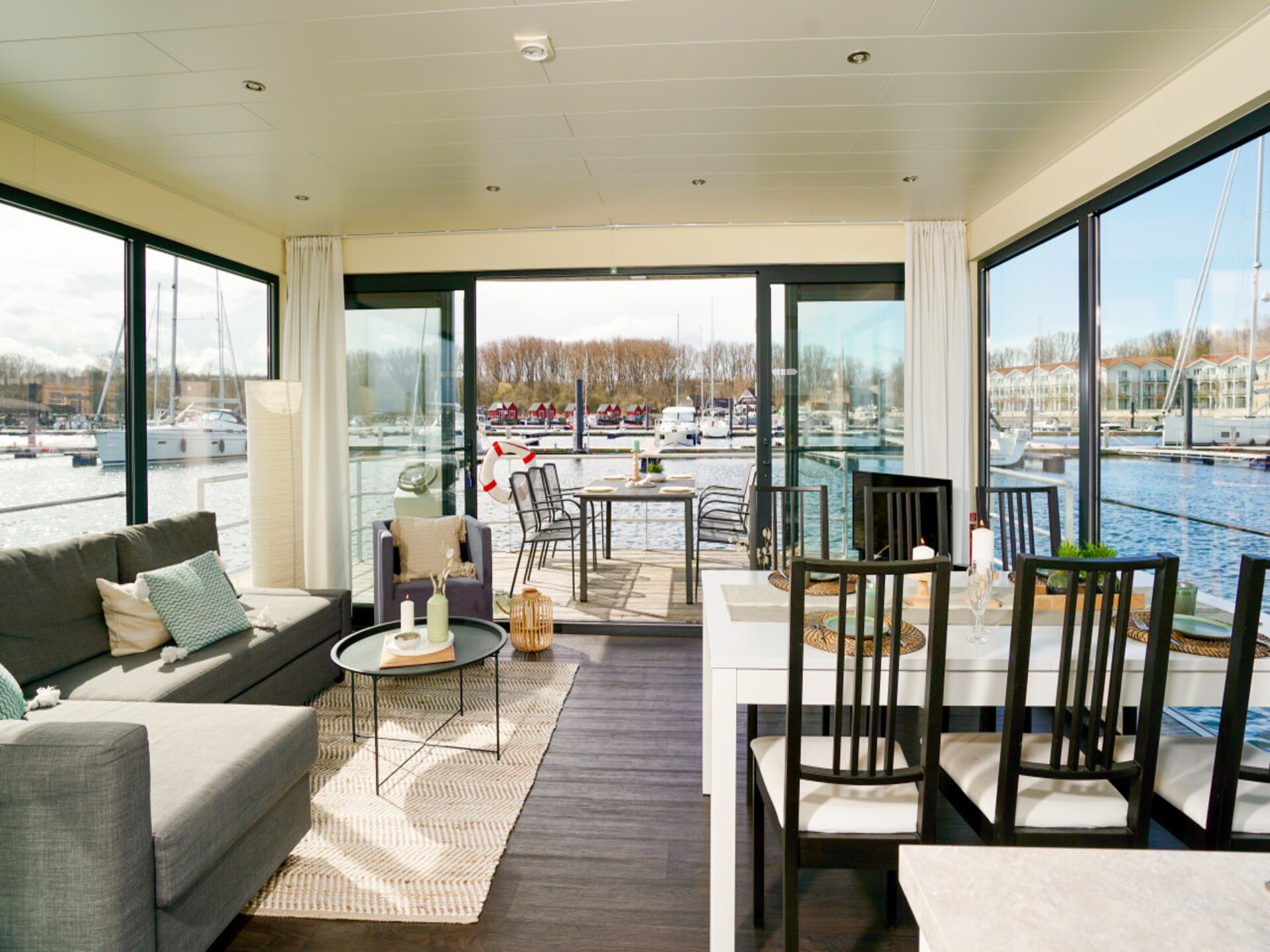4-persoons woonboot aan zee in Boltenhagen - foto 4