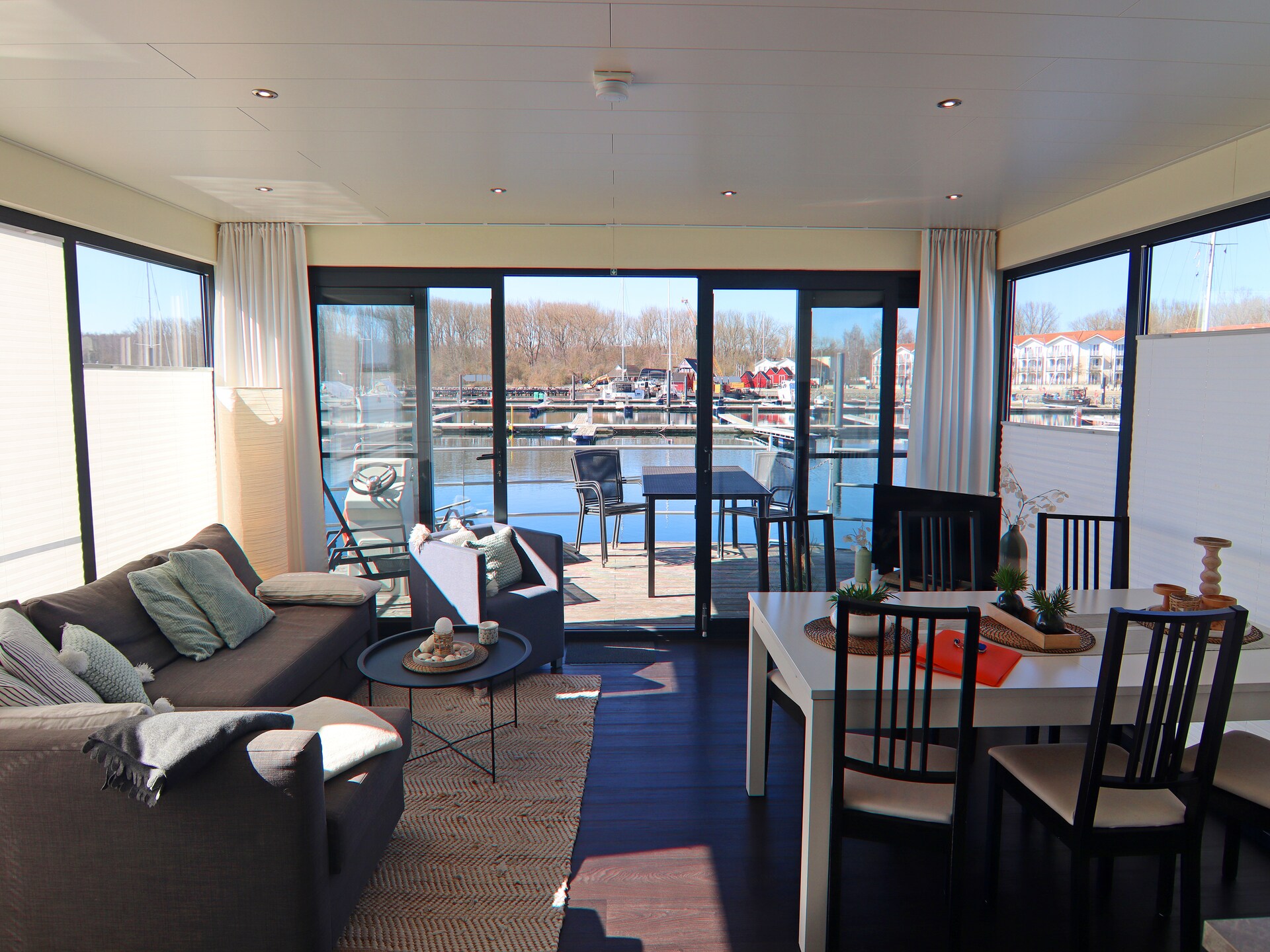 4-persoons woonboot aan zee in Boltenhagen - foto 20