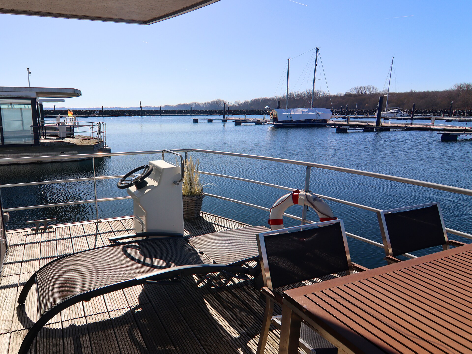 Aan zee: Rustgevende woonboot voor 2 personen in Boltenhagen · 44 m² - foto 39