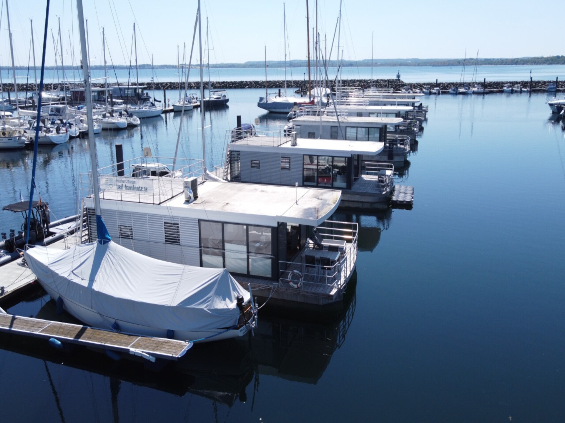 3-persoons woonboot aan zee in Boltenhagen - foto 1