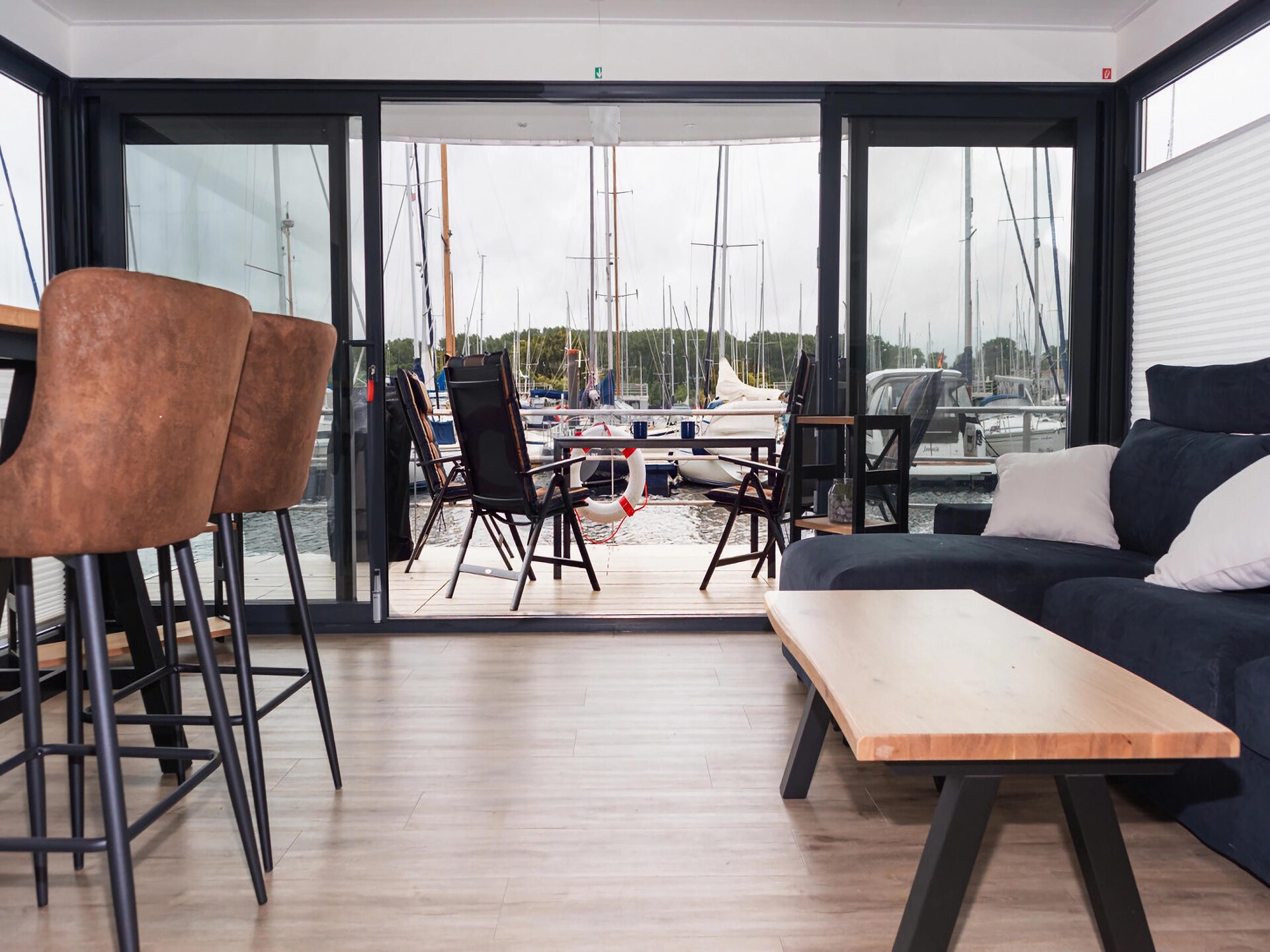 Drijvend genieten op de Oostzee: woonboot voor 3 in Marina Boltenhagen - foto 10
