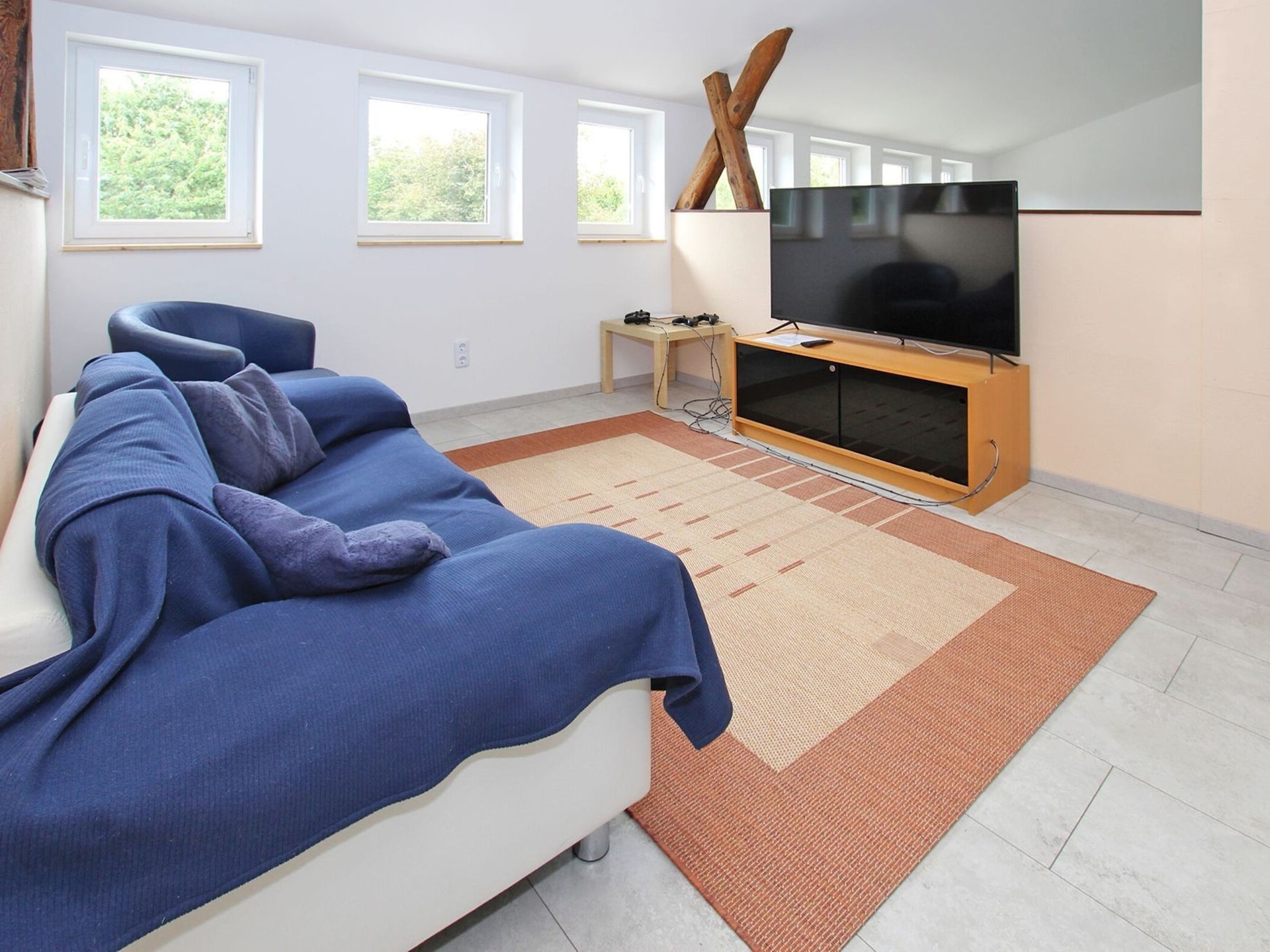Op 1,0 km van het meer: Ruim appartement in Mirow voor 9 personen - foto 14