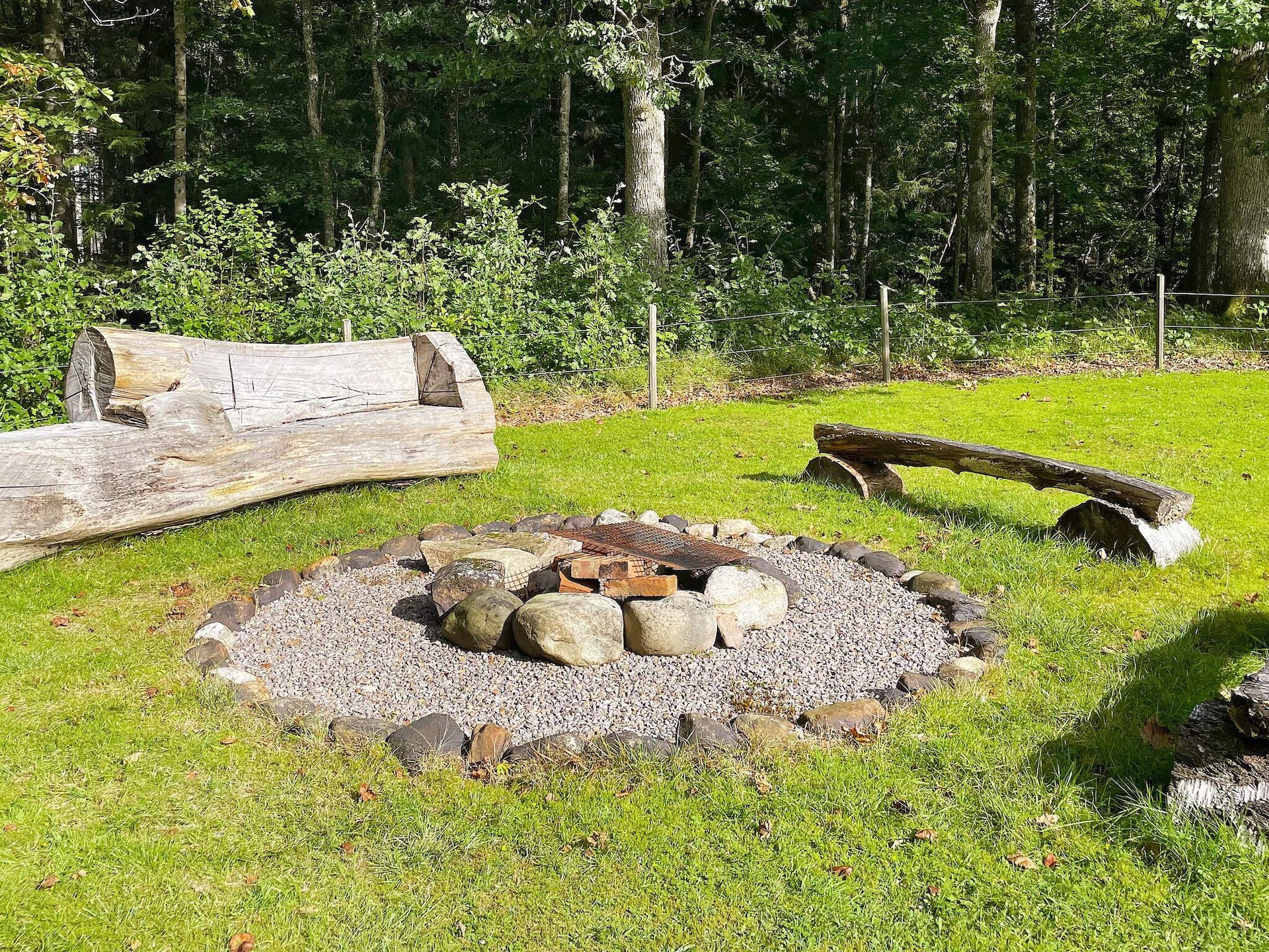 Sfeervol vakantiehuis in Brålanda met sauna en grote tuin - foto 11