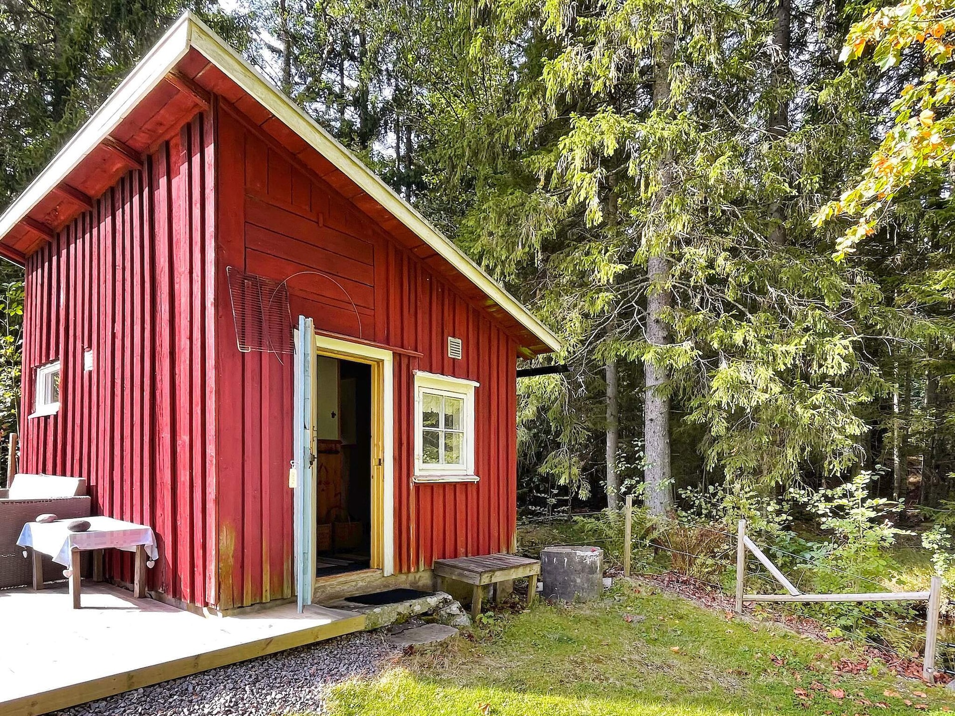 Sfeervol vakantiehuis in Brålanda met sauna en grote tuin - foto 31