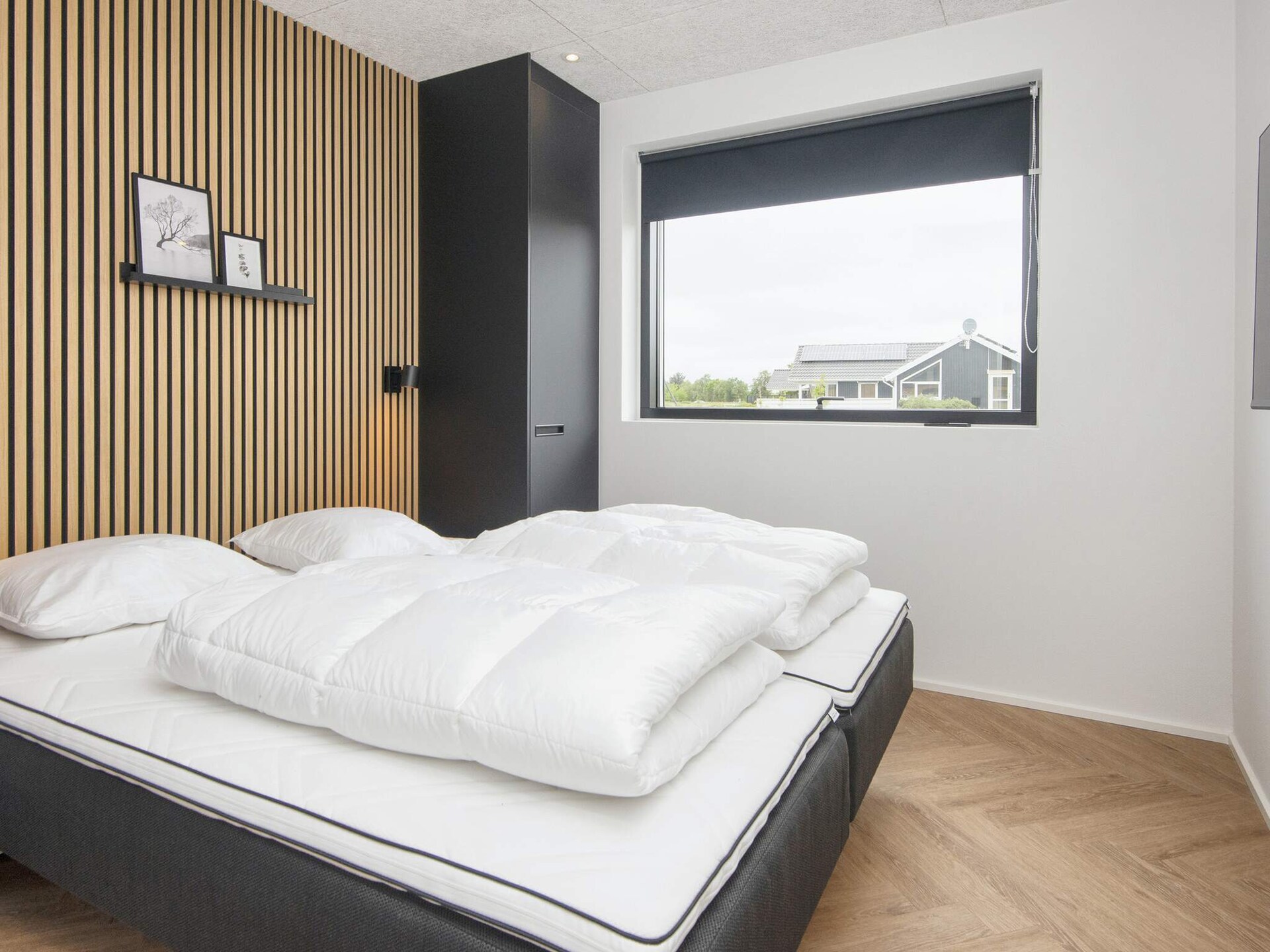 Luxe nieuw vakantiehuis aan meer met whirlpool en gameroom - foto 19
