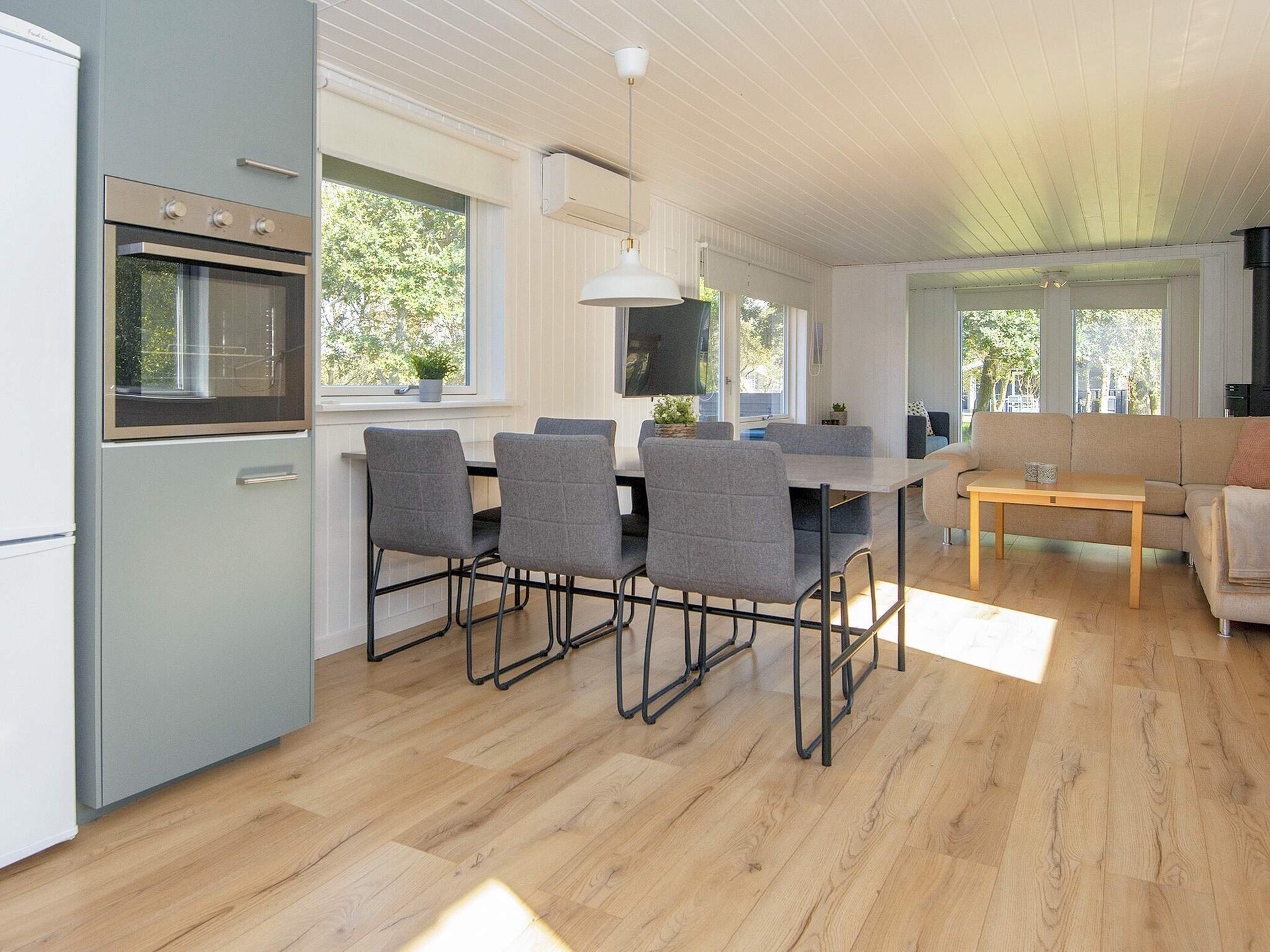 Licht vakantiehuis bij de fjord met omheinde tuin en twee terrassen - foto 29