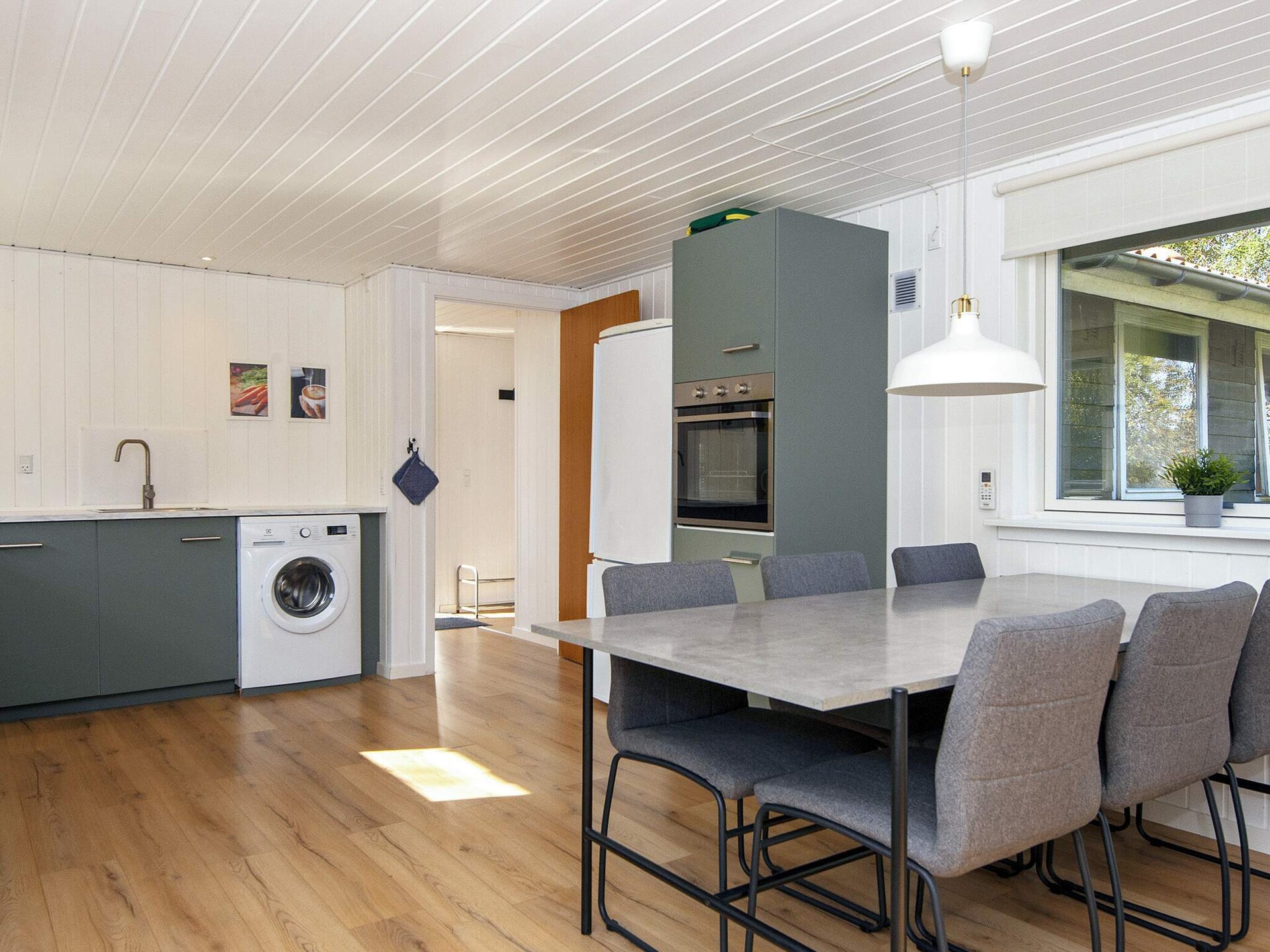 Licht vakantiehuis bij de fjord met omheinde tuin en twee terrassen - foto 30
