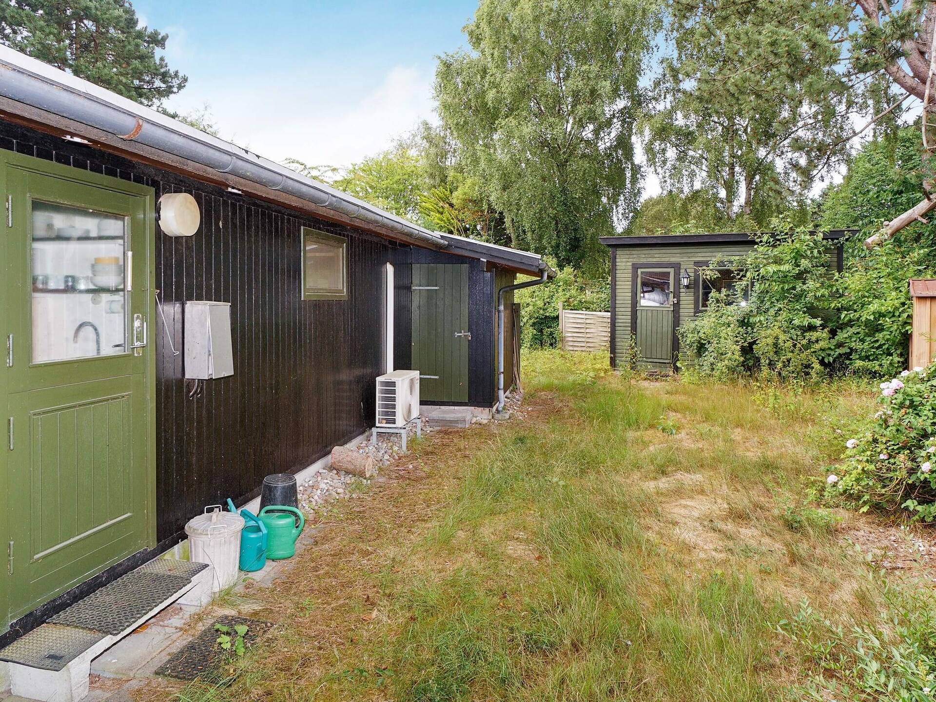 Charmant vakantiehuis in Melby met verwilderde tuin en zonnig terras - foto 32