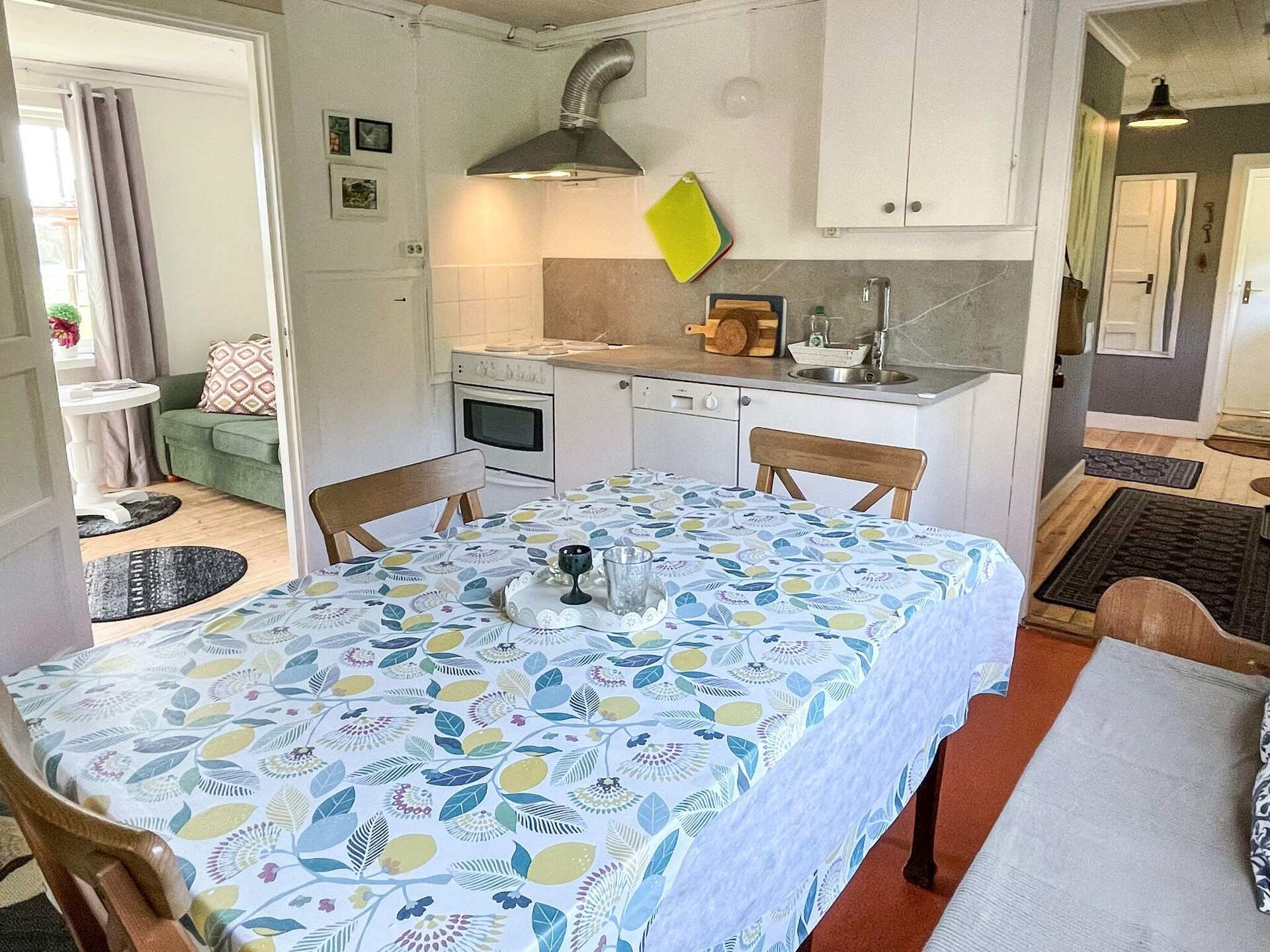 Vrijstaand vakantiehuis in Zweden met golfbaan, meer op 2,6 km en laadpaal - foto 21