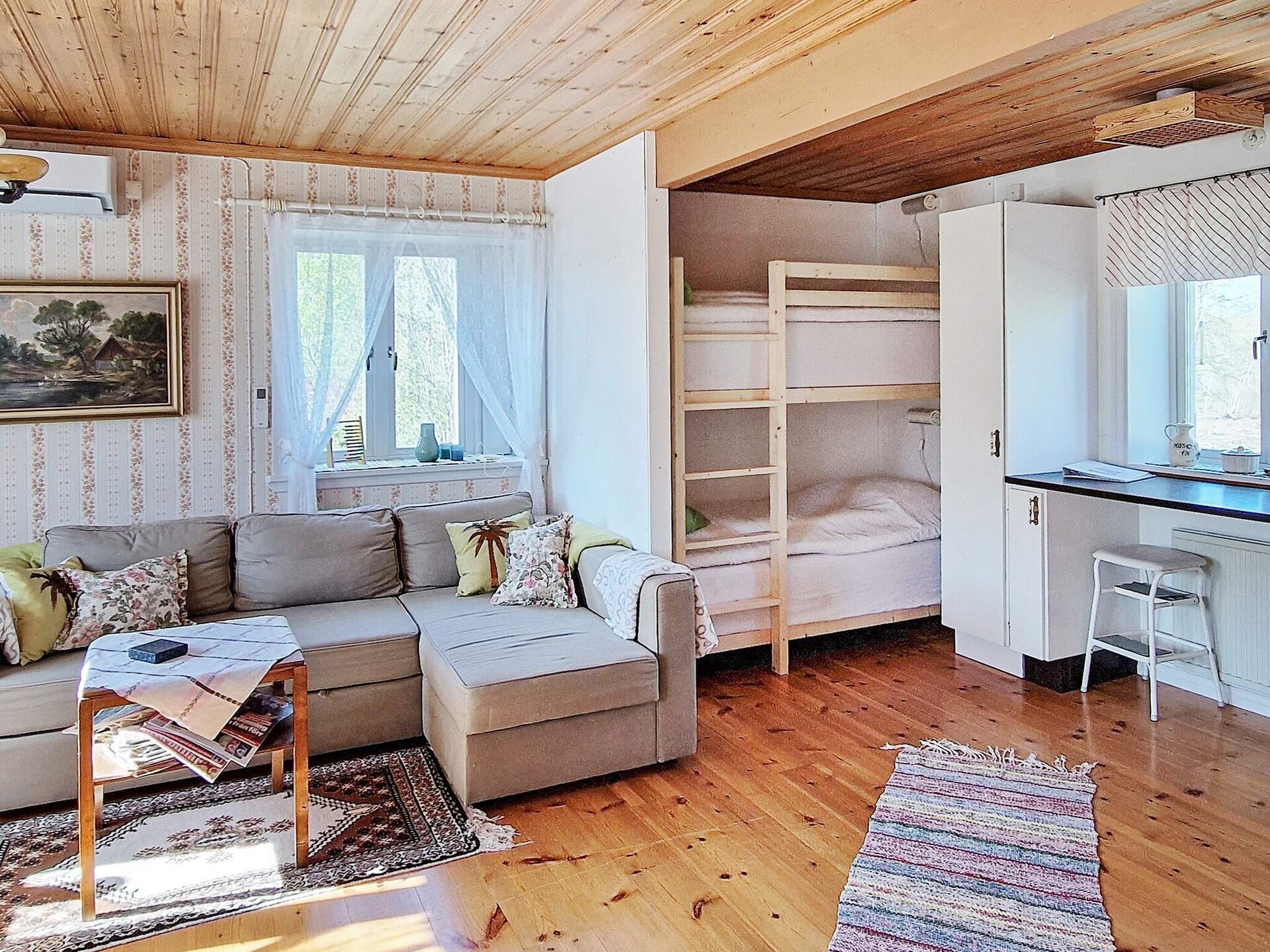 Sfeervol Zweeds vakantiehuis uit 1850 bij meer op 100m in Ljusdal - foto 5