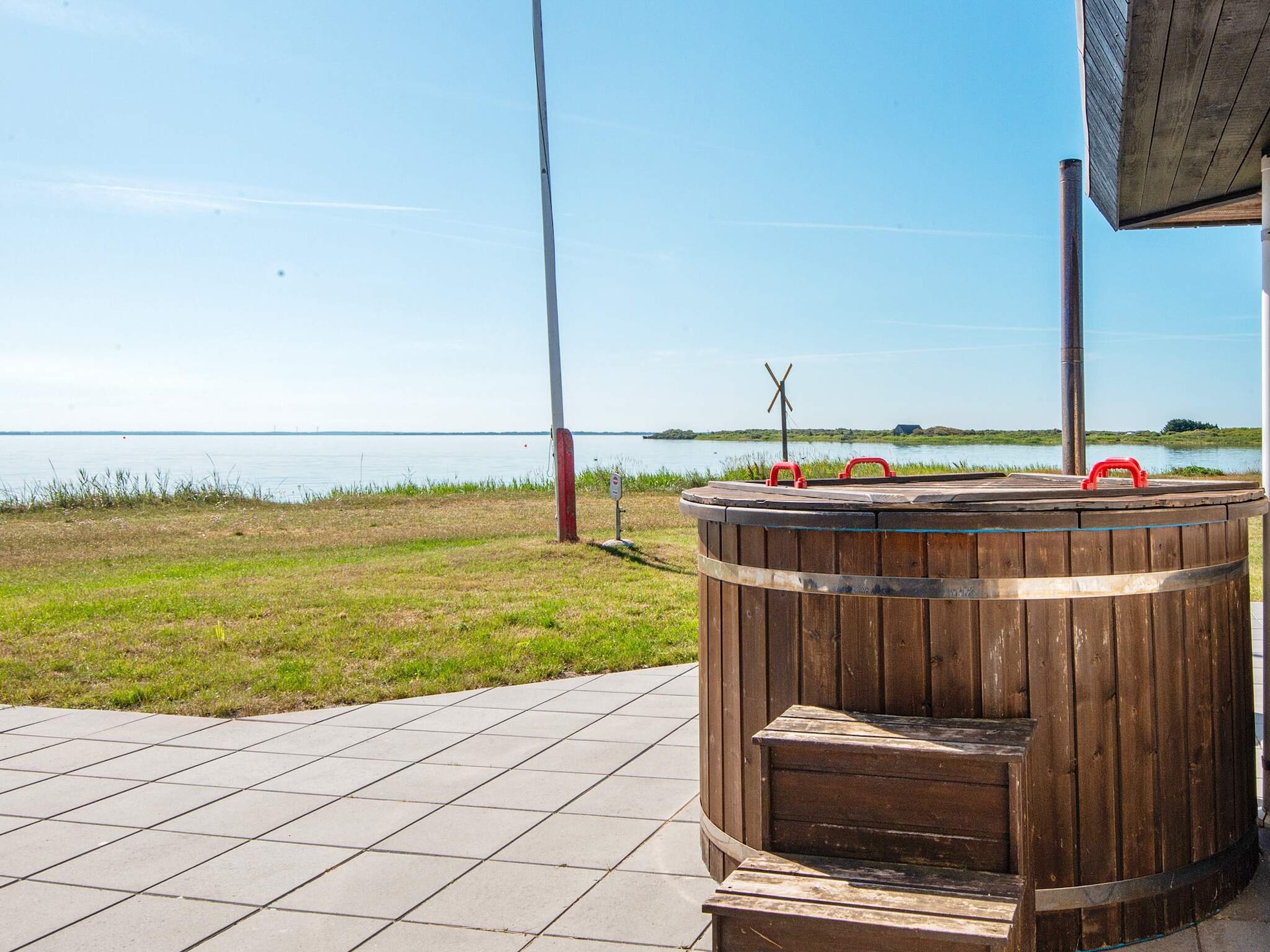 Aan zee: Ruim vakantiehuis in Ulfborg met whirlpool en fjordzicht - foto 3