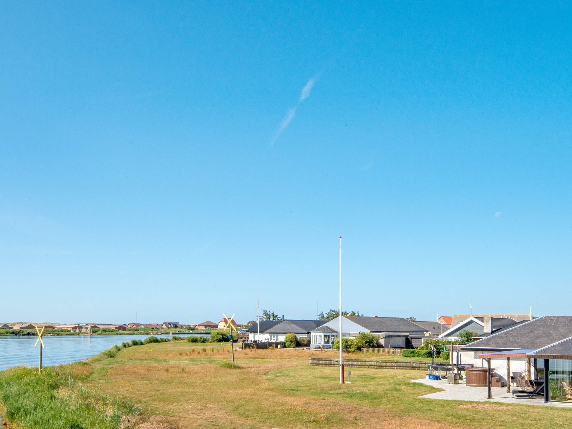 Aan zee: Ruim vakantiehuis in Ulfborg met whirlpool en fjordzicht - foto 6
