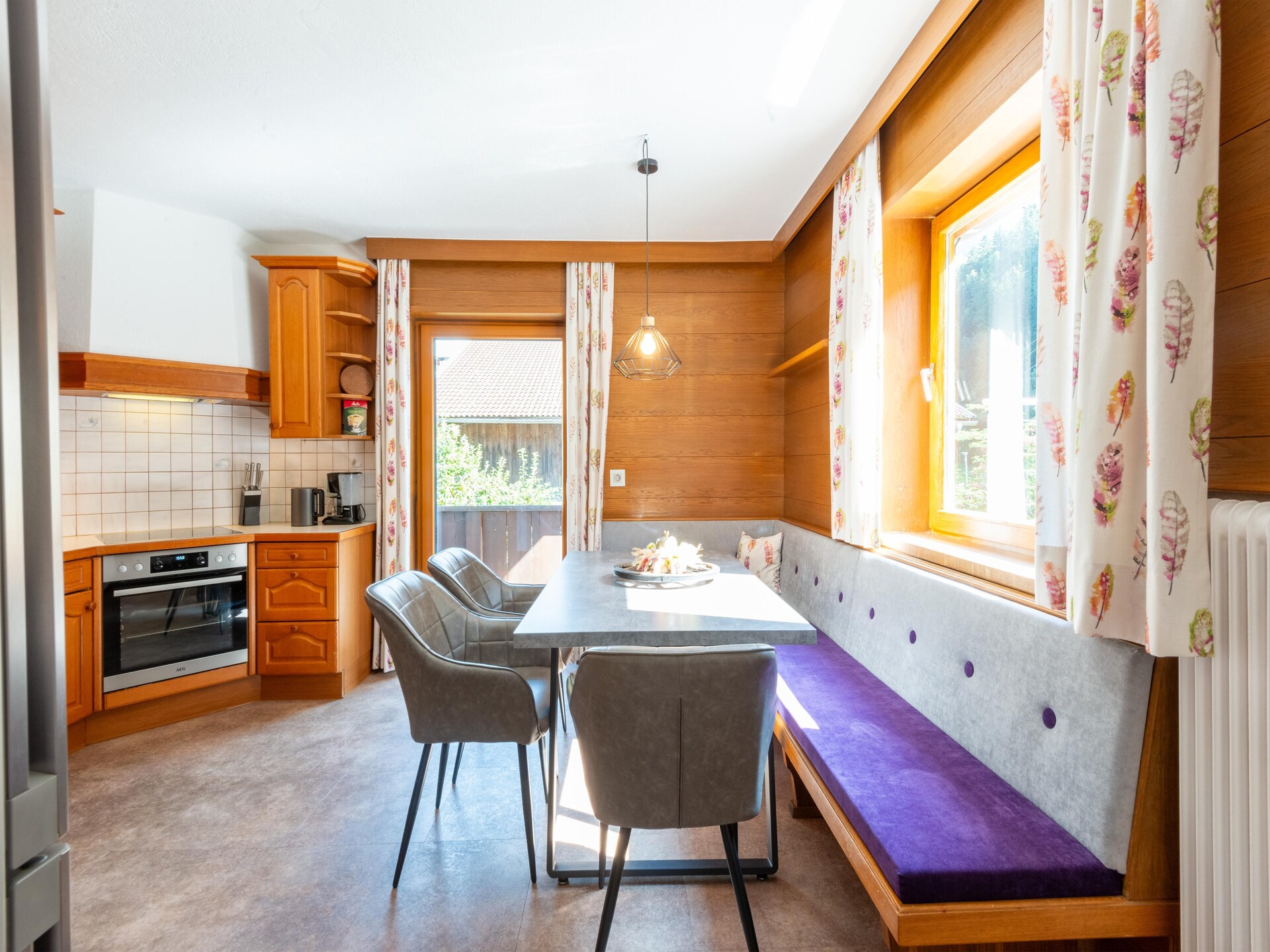 Ruim appartement in Fließ voor 8 personen met terras en bergzicht - foto 3