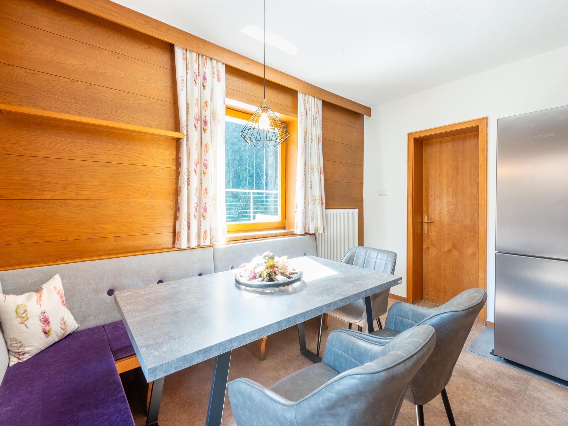 Ruim appartement in Fließ voor 8 personen met terras en bergzicht - foto 11