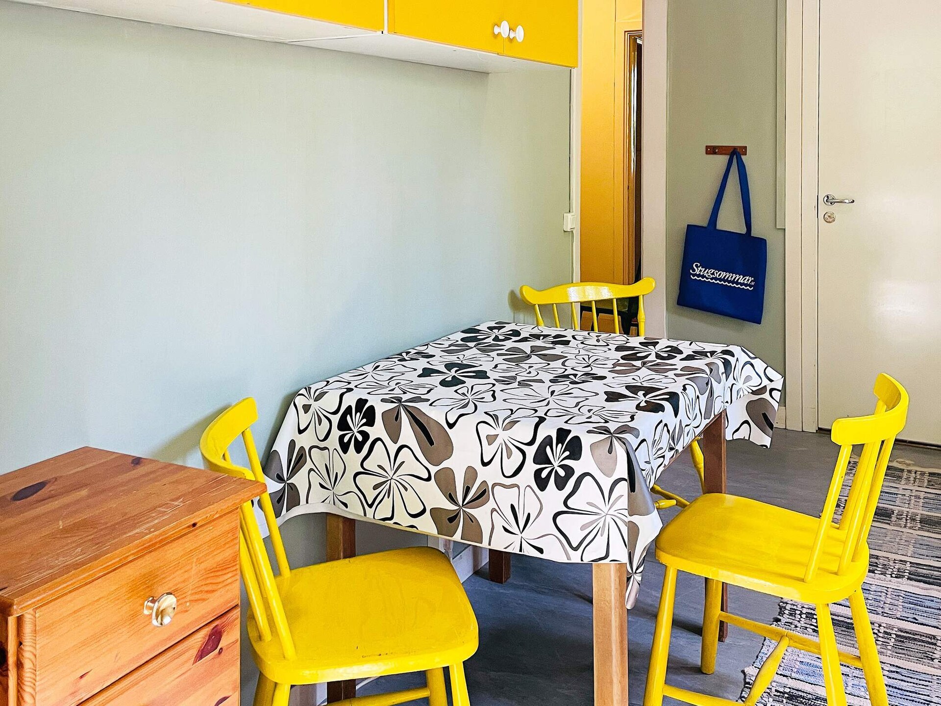 6-persoons appartement aan zee in Henån - foto 15