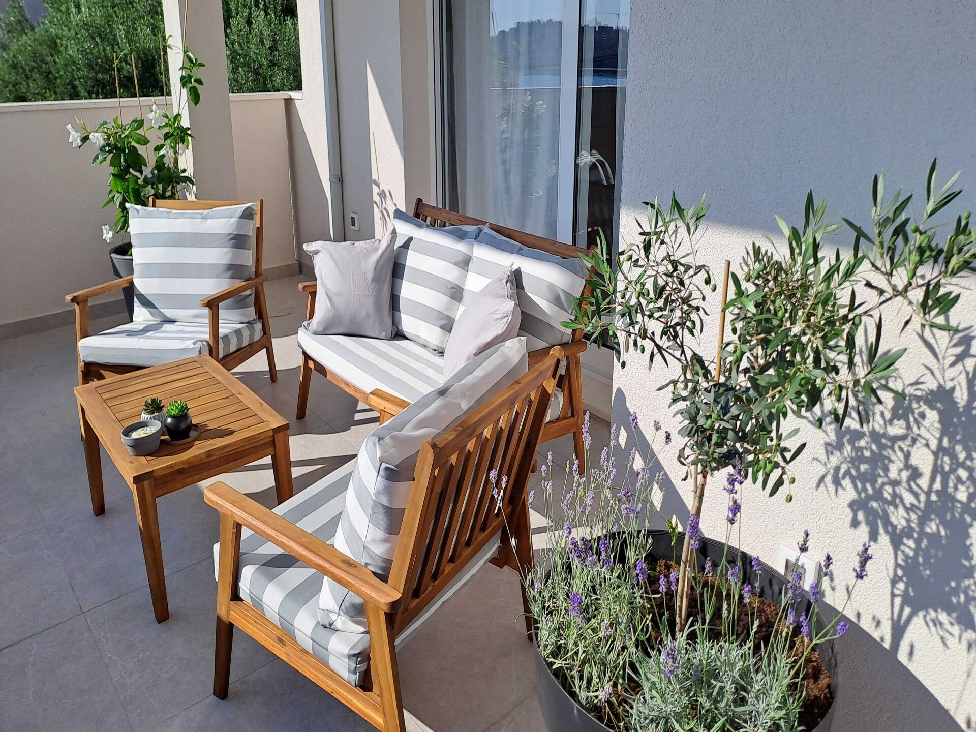 Ruim appartement met balkon en zeezicht nabij de haven van Dubrovnik - foto 30