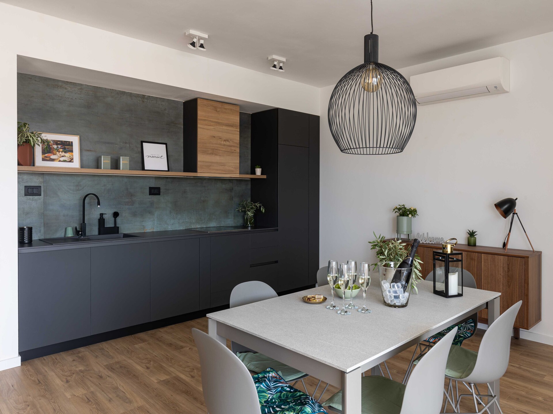 Ruim appartement met balkon en zeezicht nabij de haven van Dubrovnik - foto 14
