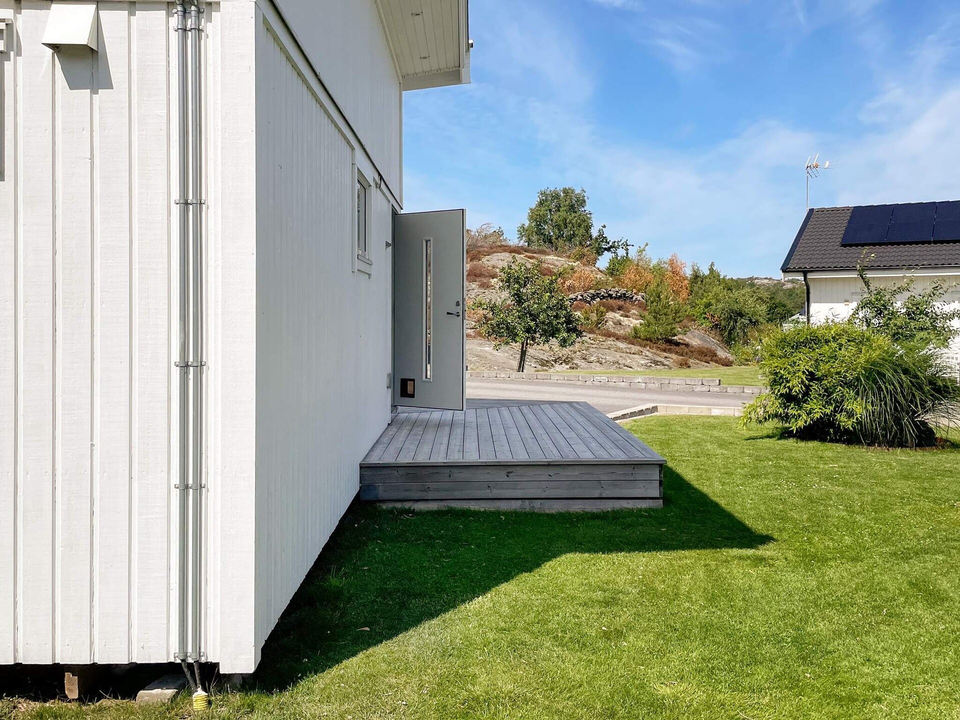 Knus wit vakantiehuisje op Tjörn, vlakbij zee en golfbaan - foto 6