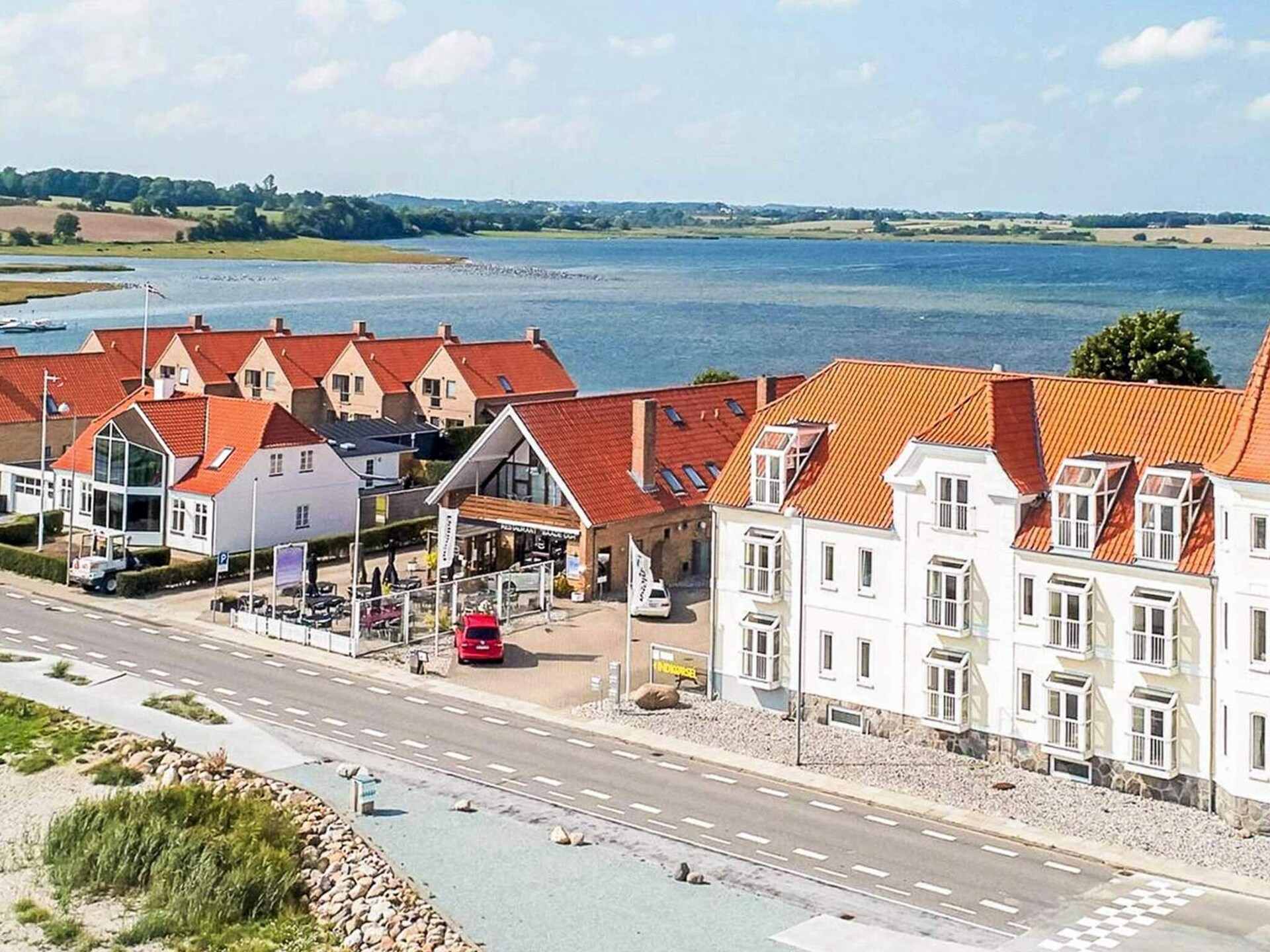 Knus vrijstaand vakantiehuis op slechts 20 meter van het strand in Hejls - foto 1