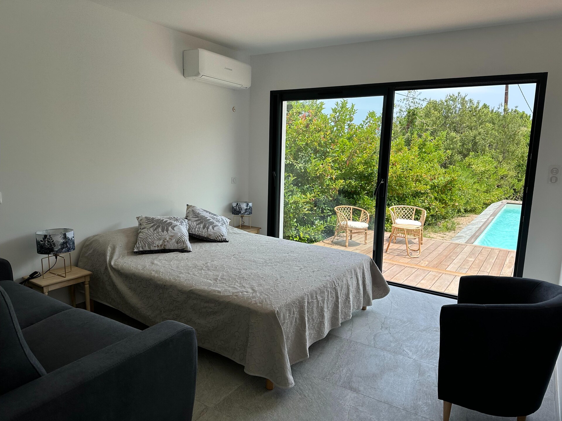Ruime villa met privézwembad op 900 meter van het strand in Solenzara - foto 3
