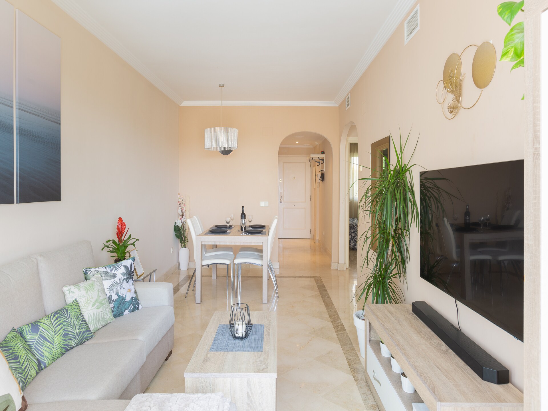 Modern appartement aan golfbaan nabij Málaga met zwembad en padel - foto 15