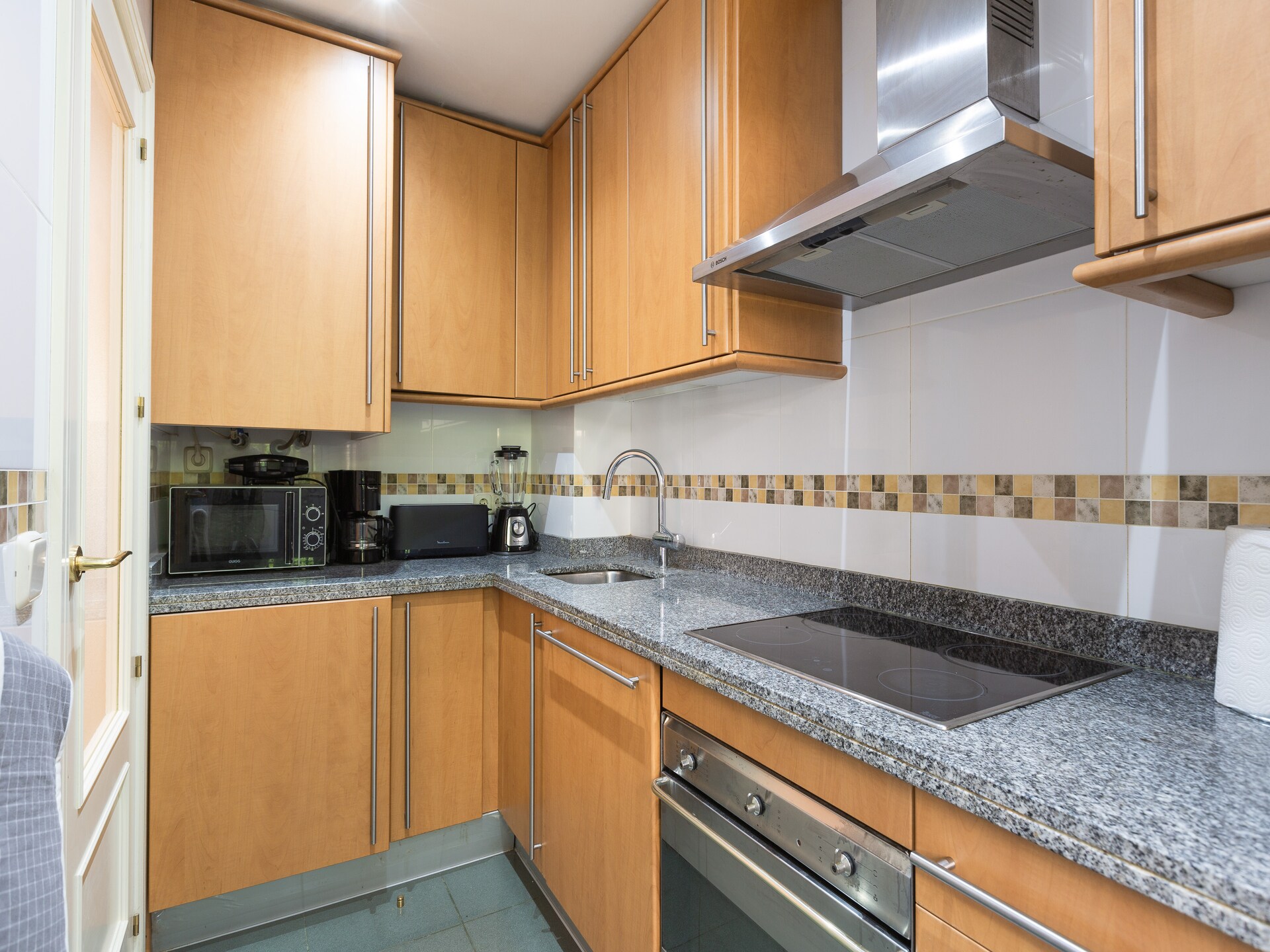 Modern appartement aan golfbaan nabij Málaga met zwembad en padel - foto 21